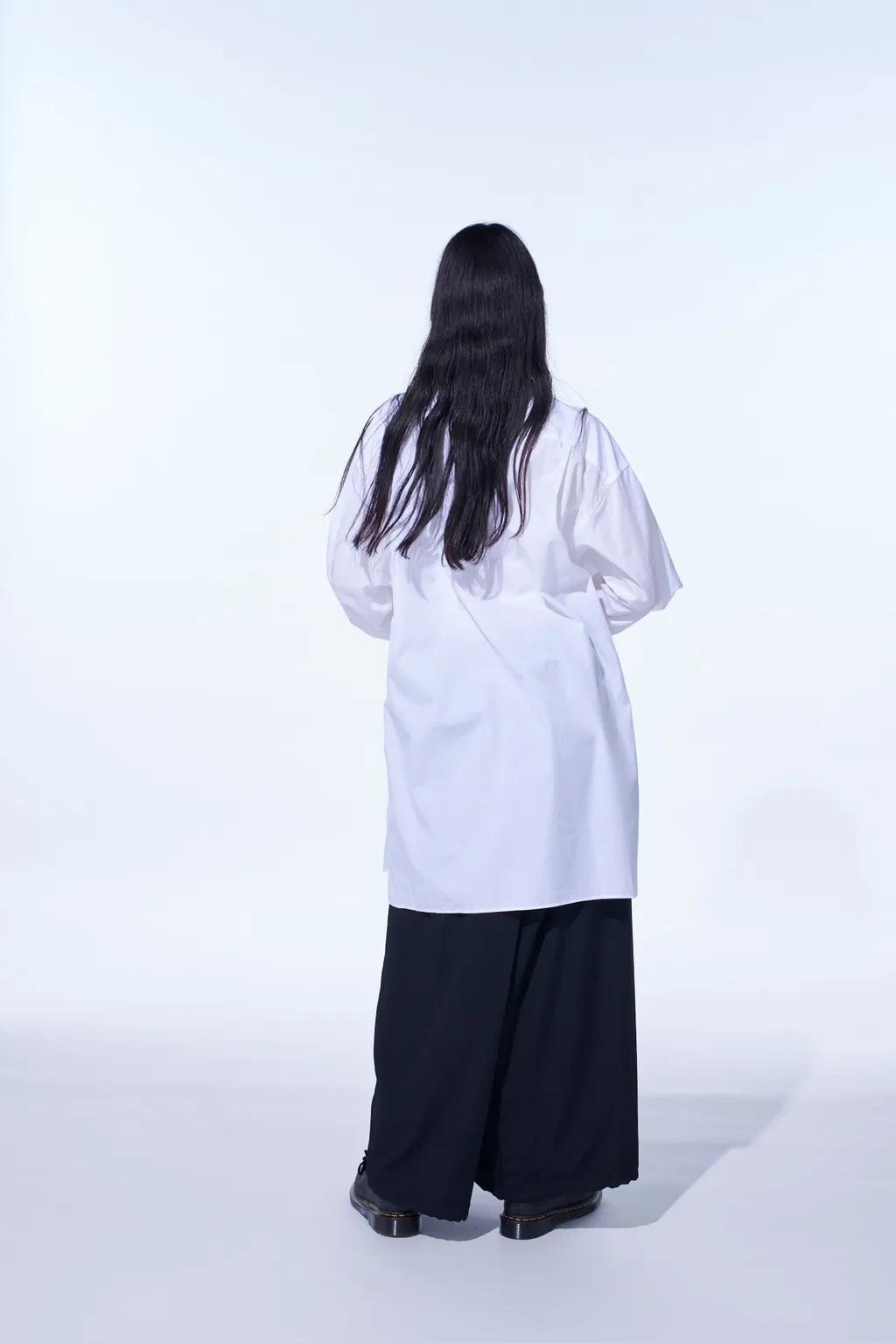 Cotton Broad Ribbon Collar Shirt