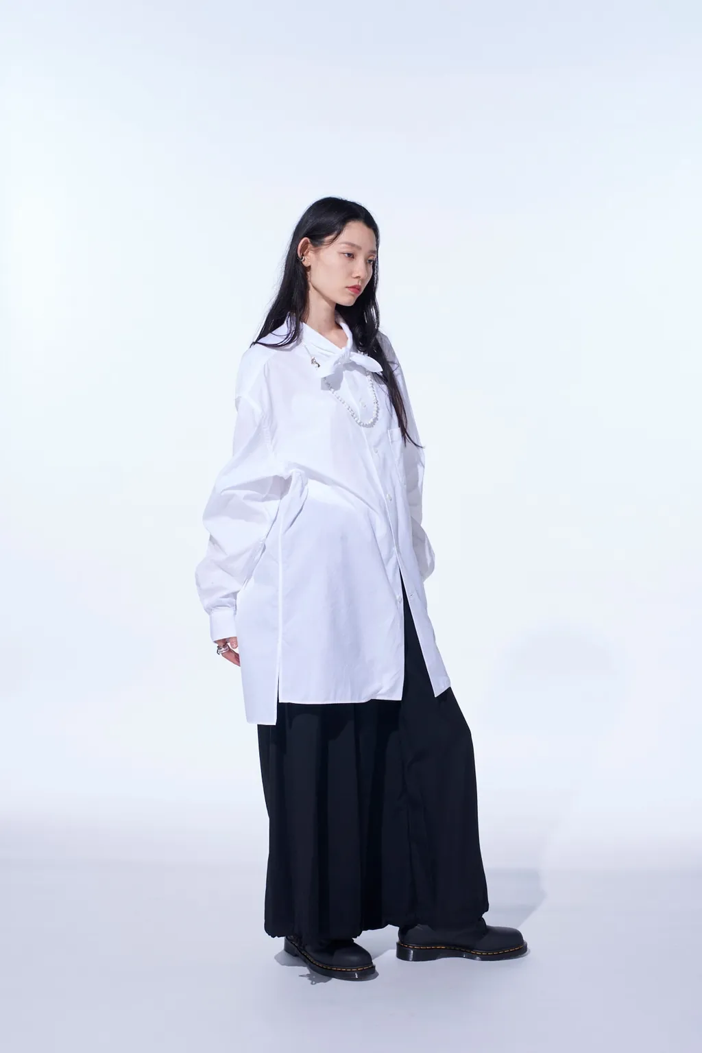 Cotton Broad Ribbon Collar Shirt
