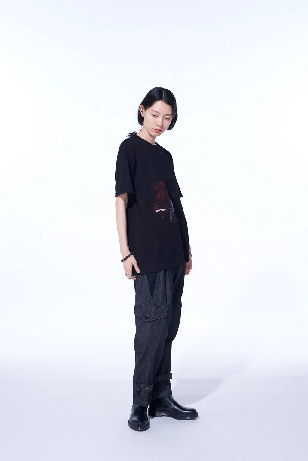 Graphic T-Shirt -Sad Woman-