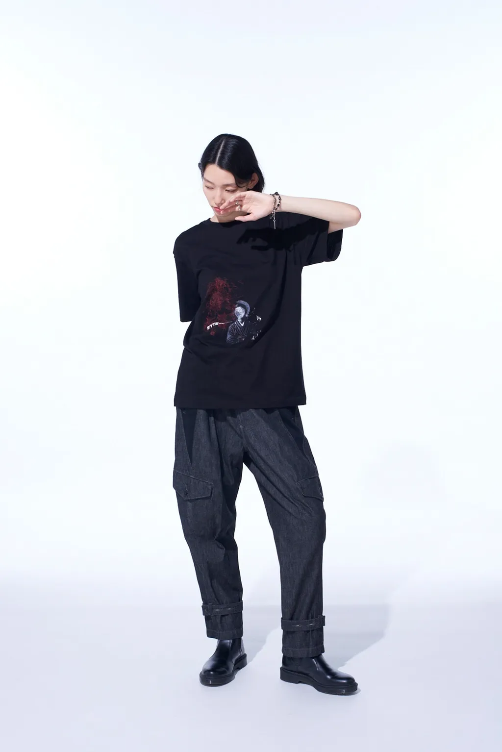 Graphic T-Shirt -Sad Woman-