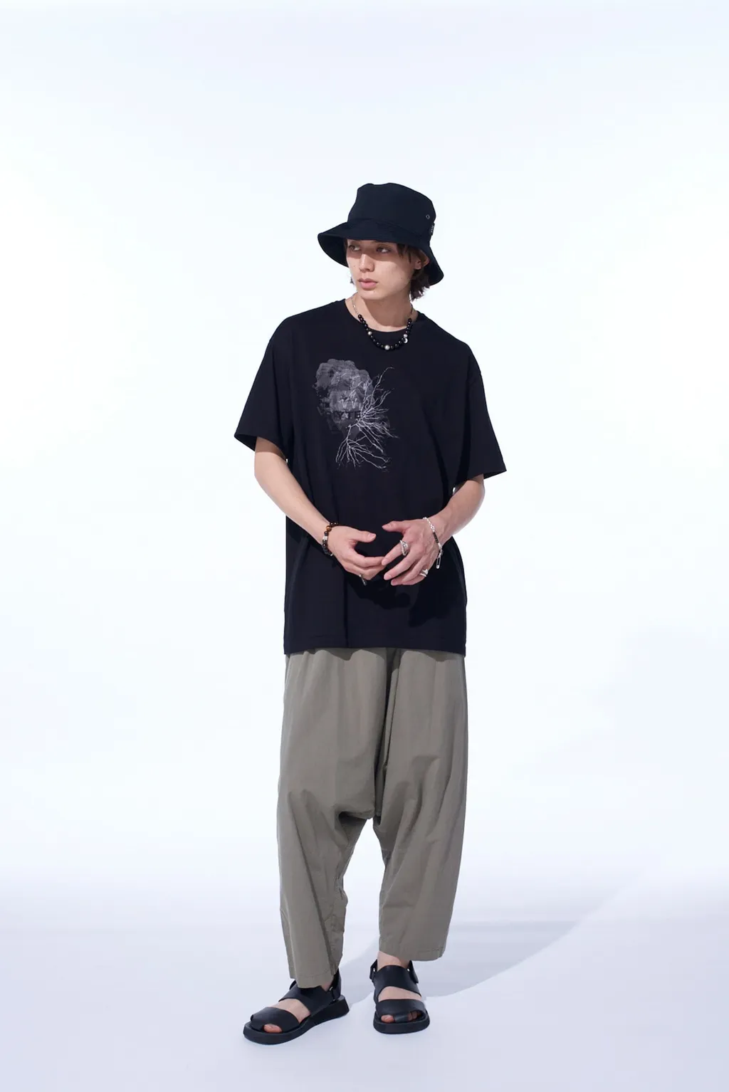 Graphic T-Shirt -Sculpture-