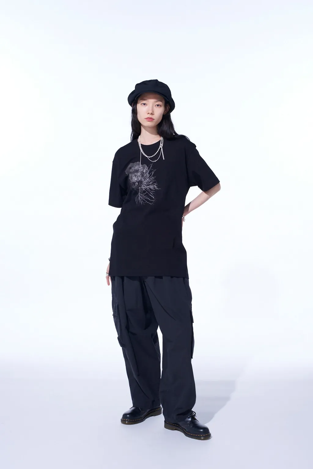 Graphic T-Shirt -Sculpture-