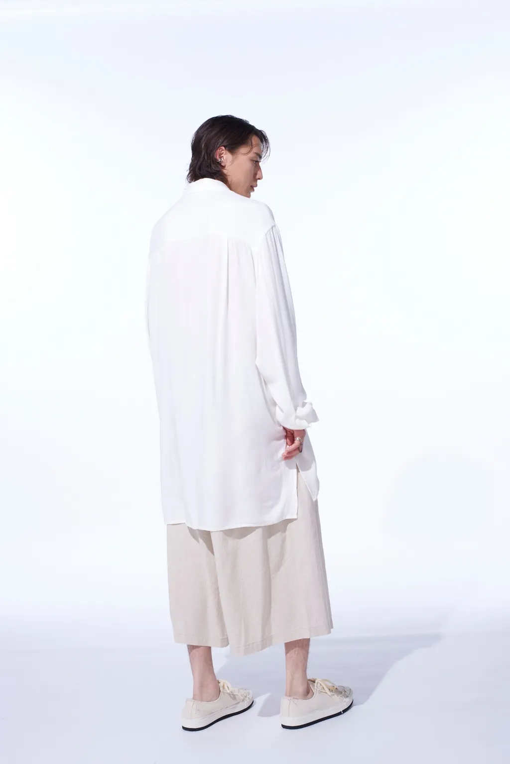 Viscose Twill Chrysanthemum Embroidery Oversized Shirt