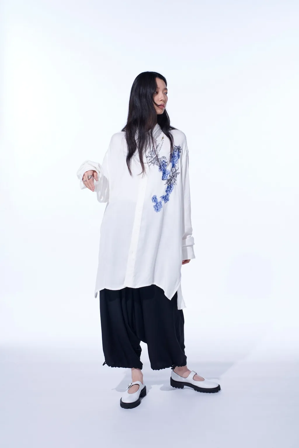 Viscose Twill Chrysanthemum Embroidery Oversized Shirt