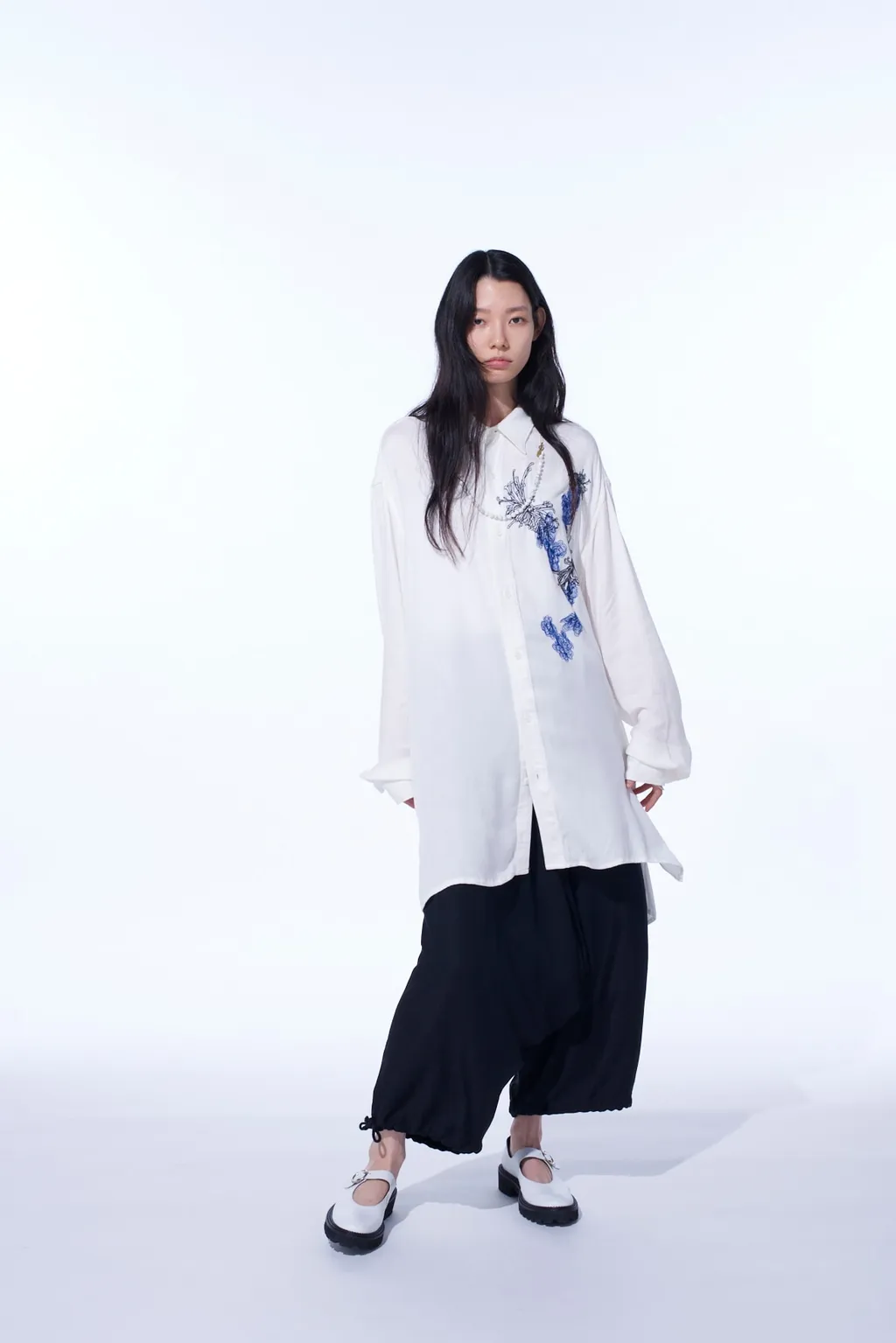 Viscose Twill Chrysanthemum Embroidery Oversized Shirt