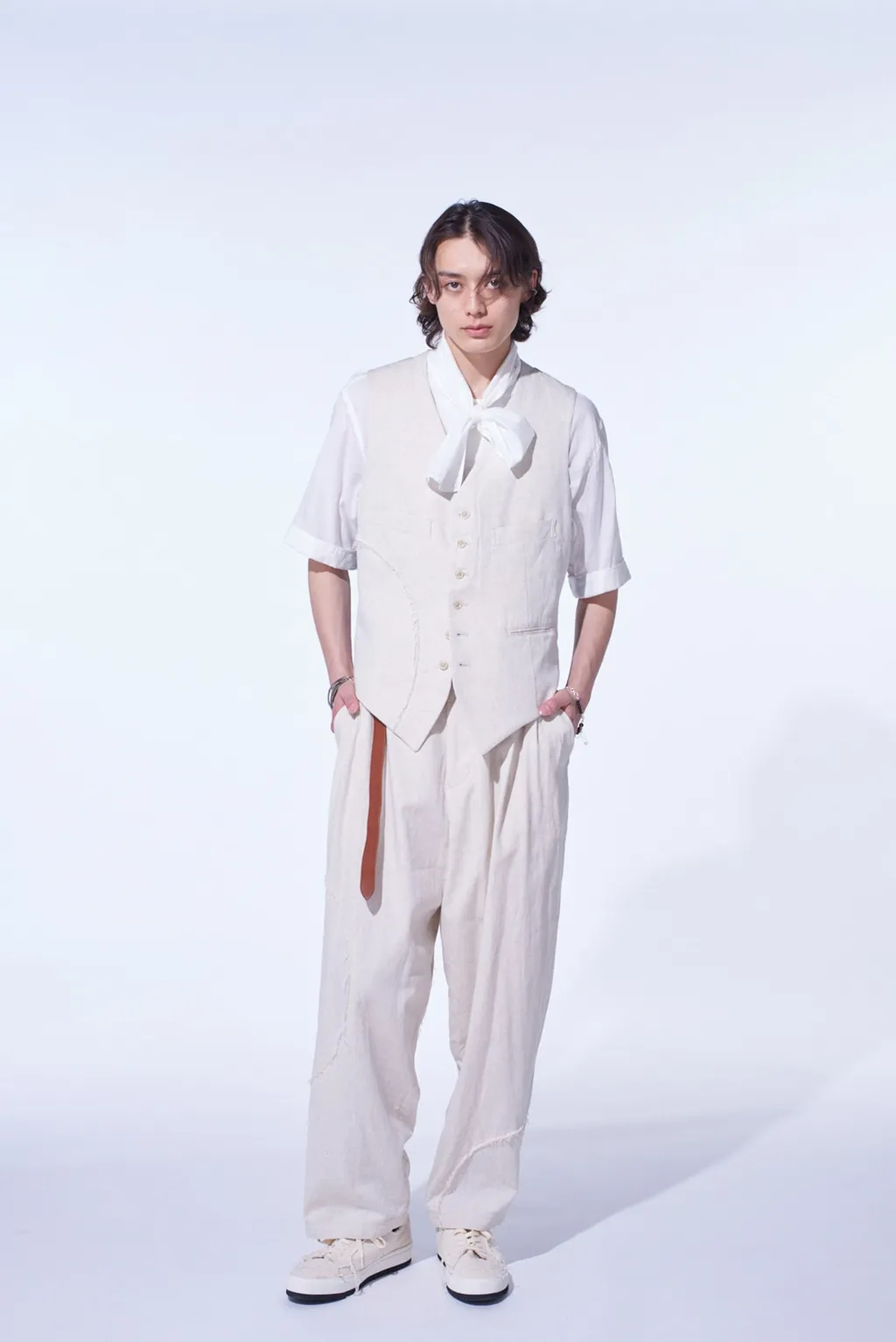 Linen/Cotton Herringbone Zigzag Cut-Out Vest