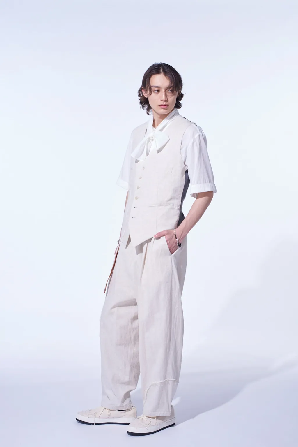 Linen/Cotton Herringbone Zigzag Cut-Out Vest