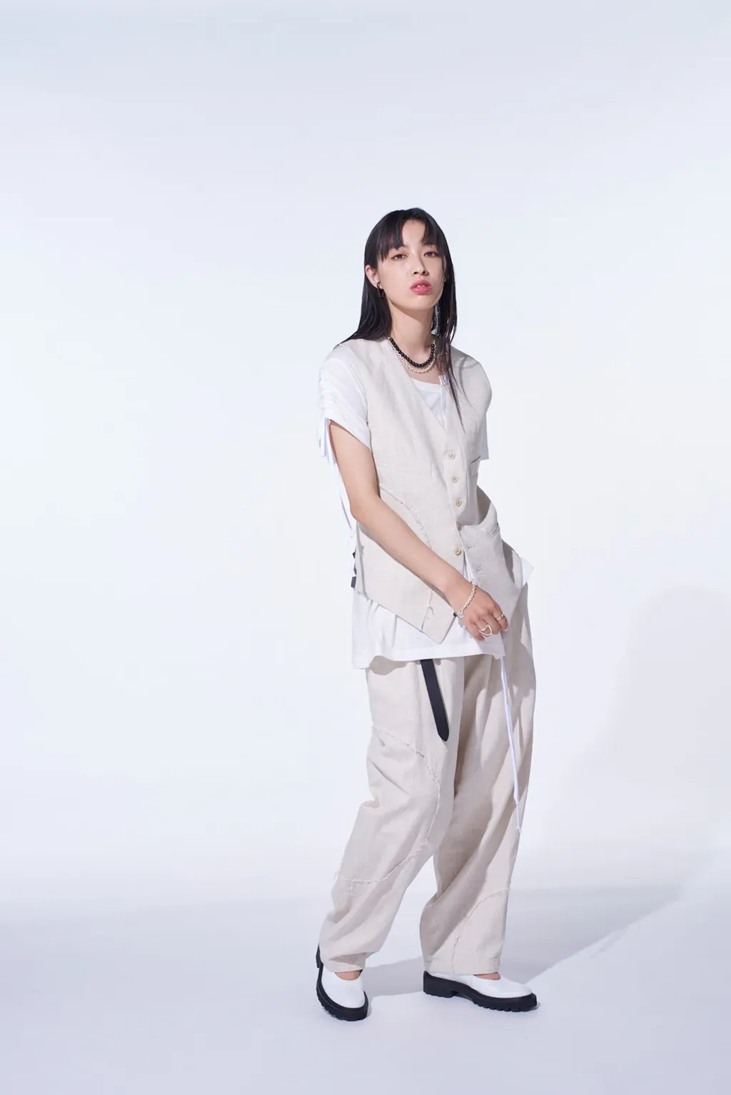 Linen/Cotton Herringbone Zigzag Cut-Out Vest