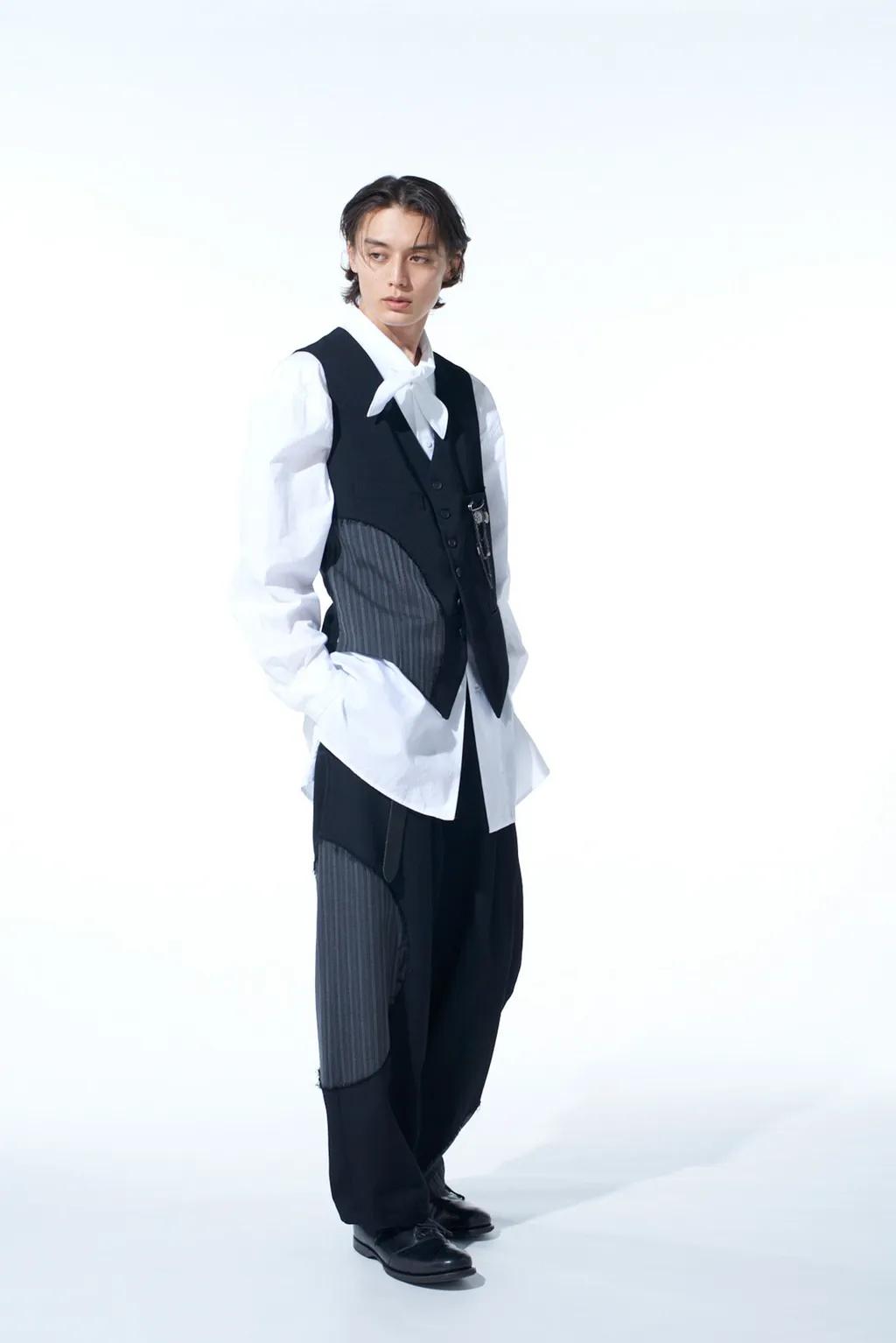 Washer Wool Gabardine Cut-Out Striped Vest