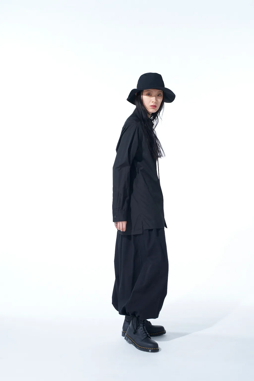 Cotton Drill Cut-Out Balloon Pants