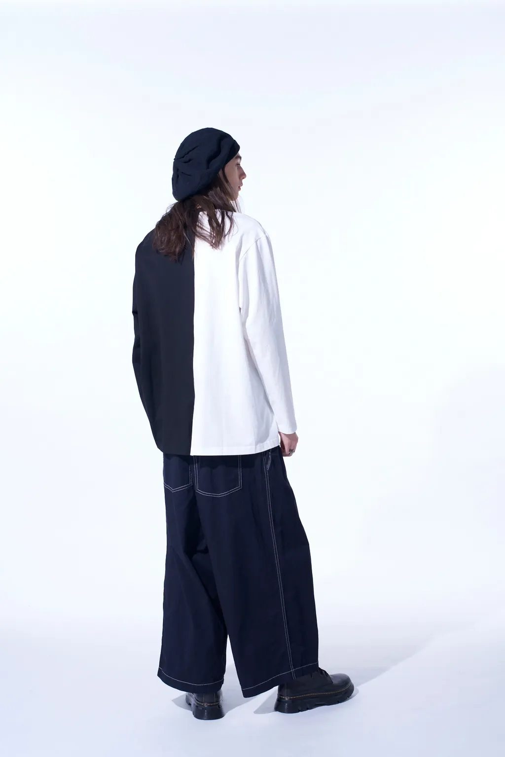 Bicolor Long-Sleeved T-Shirt With Hem Slits