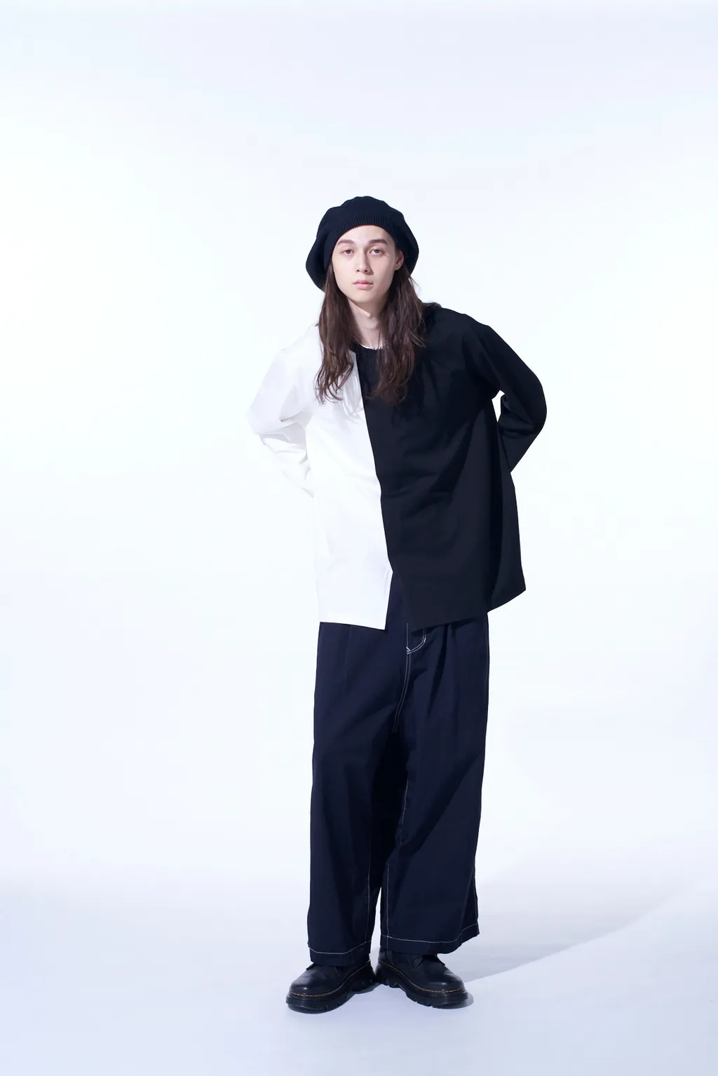 Bicolor Long-Sleeved T-Shirt With Hem Slits