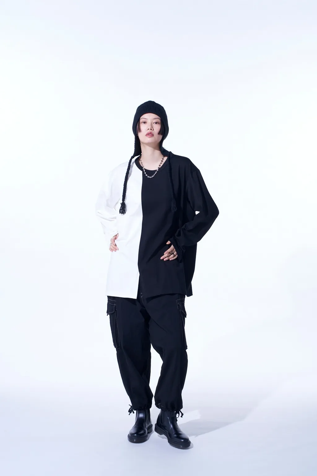 Bicolor Long-Sleeved T-Shirt With Hem Slits