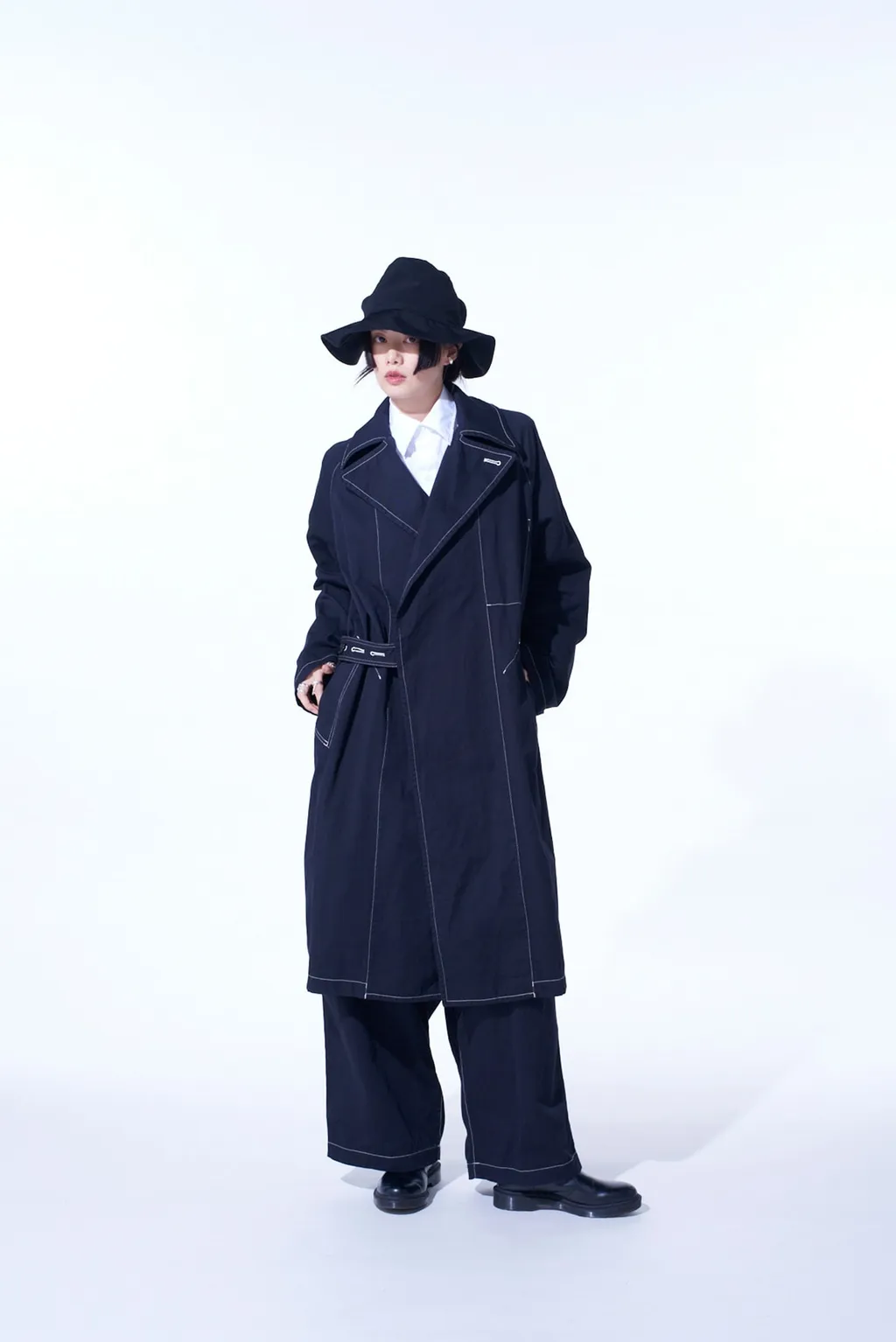 Cotton Twill Garment Dyed Tie-Locken Coat