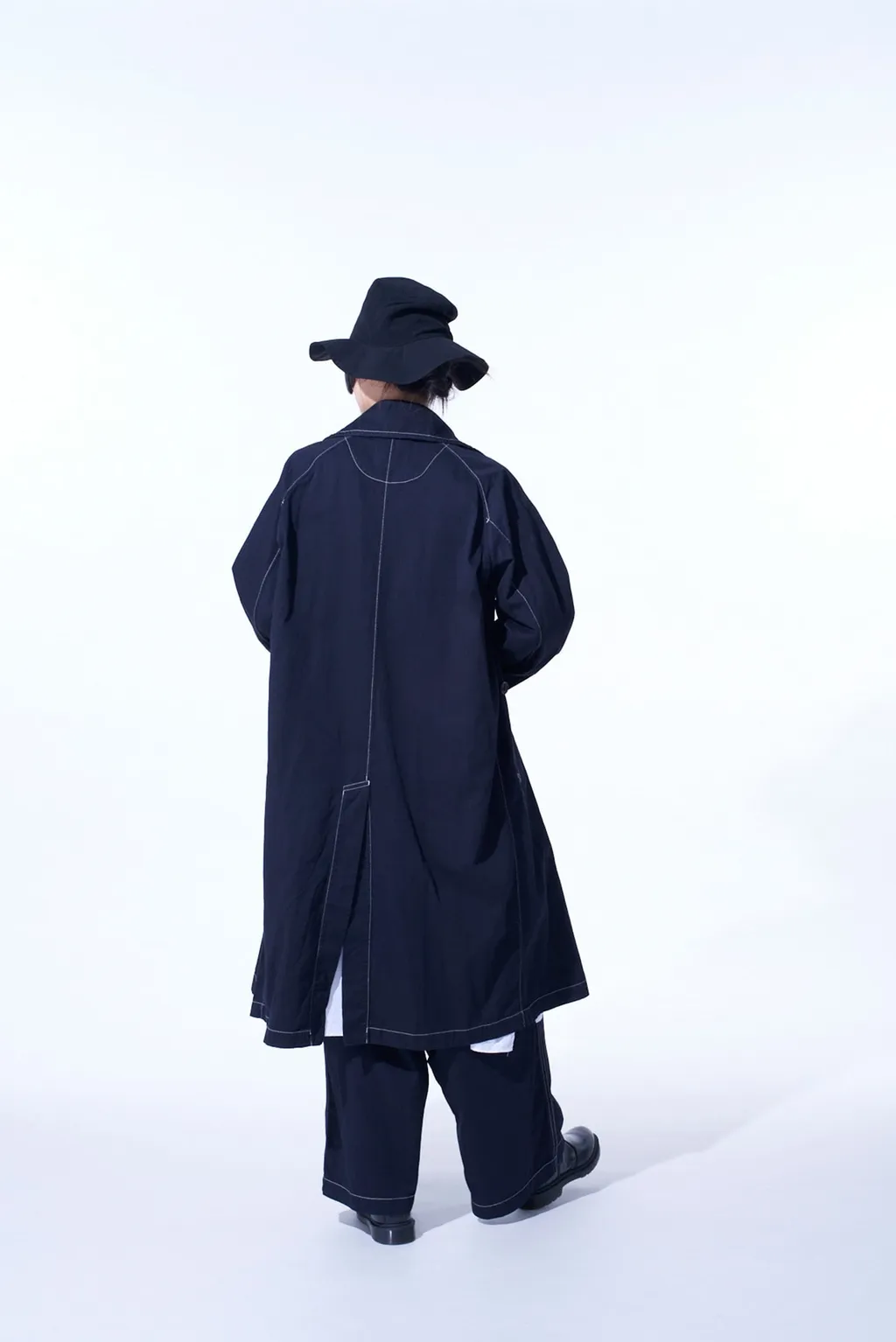 Cotton Twill Garment Dyed Tie-Locken Coat