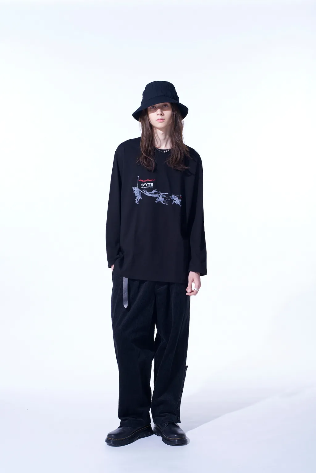 Graphic Long-Sleeved T-Shirt Three Demons