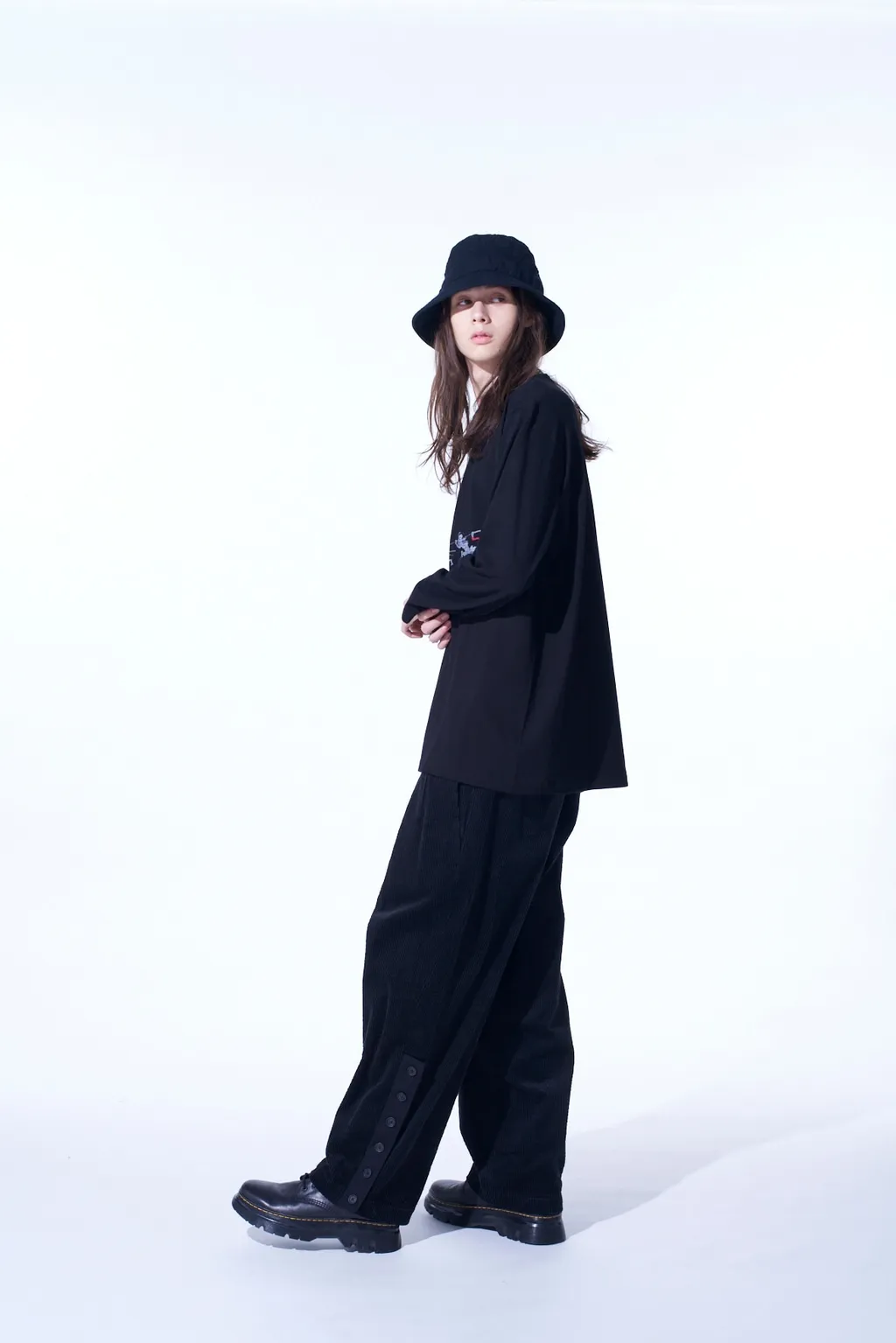 Graphic Long-Sleeved T-Shirt Three Demons