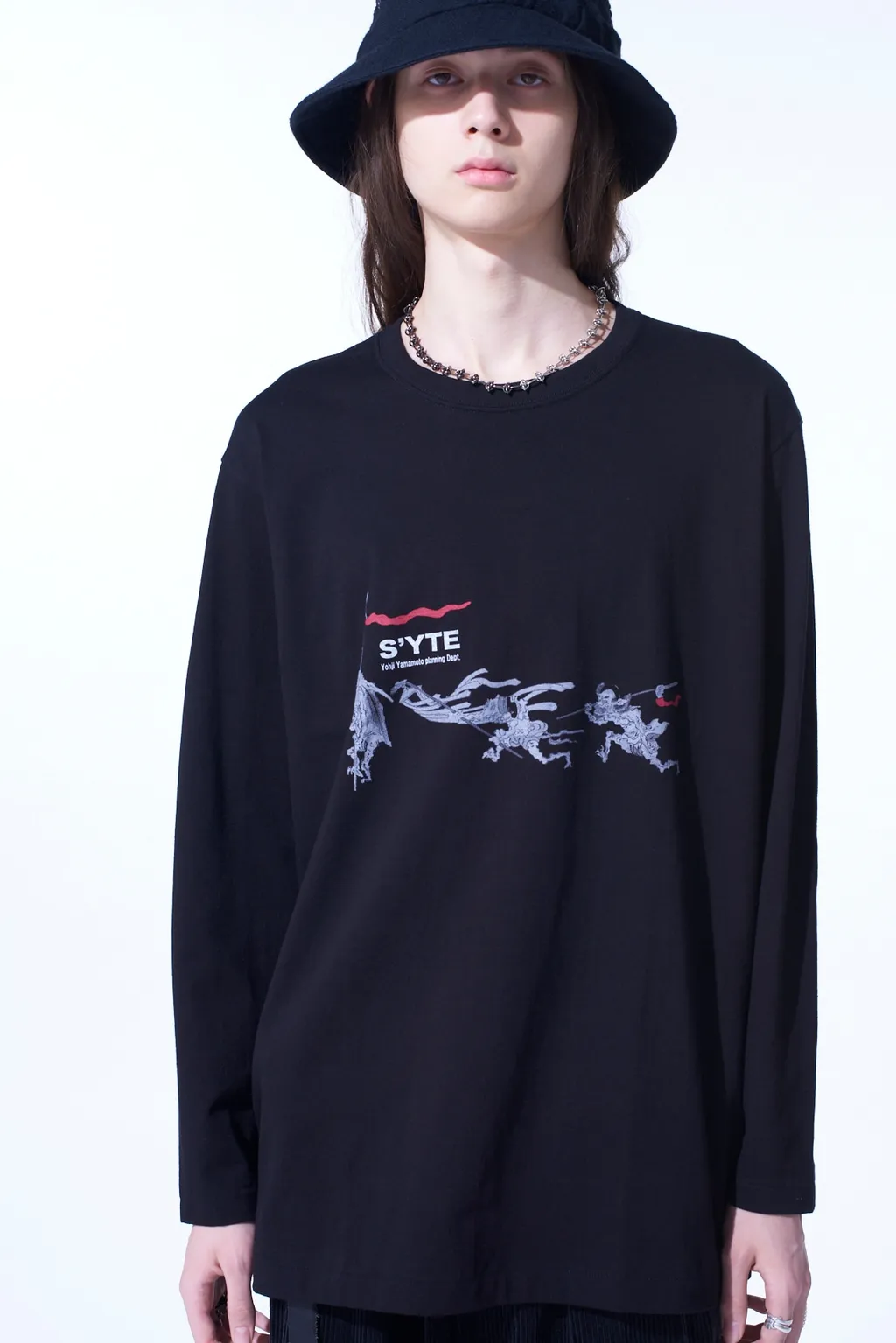 Graphic Long-Sleeved T-Shirt Three Demons