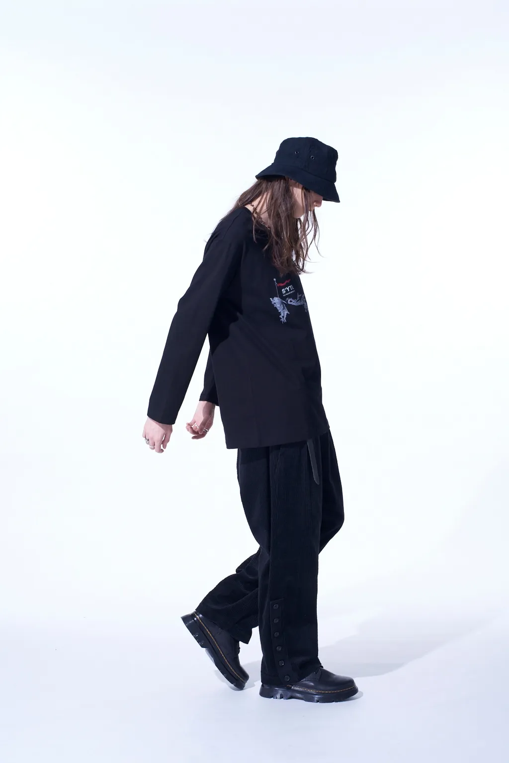 Graphic Long-Sleeved T-Shirt Three Demons