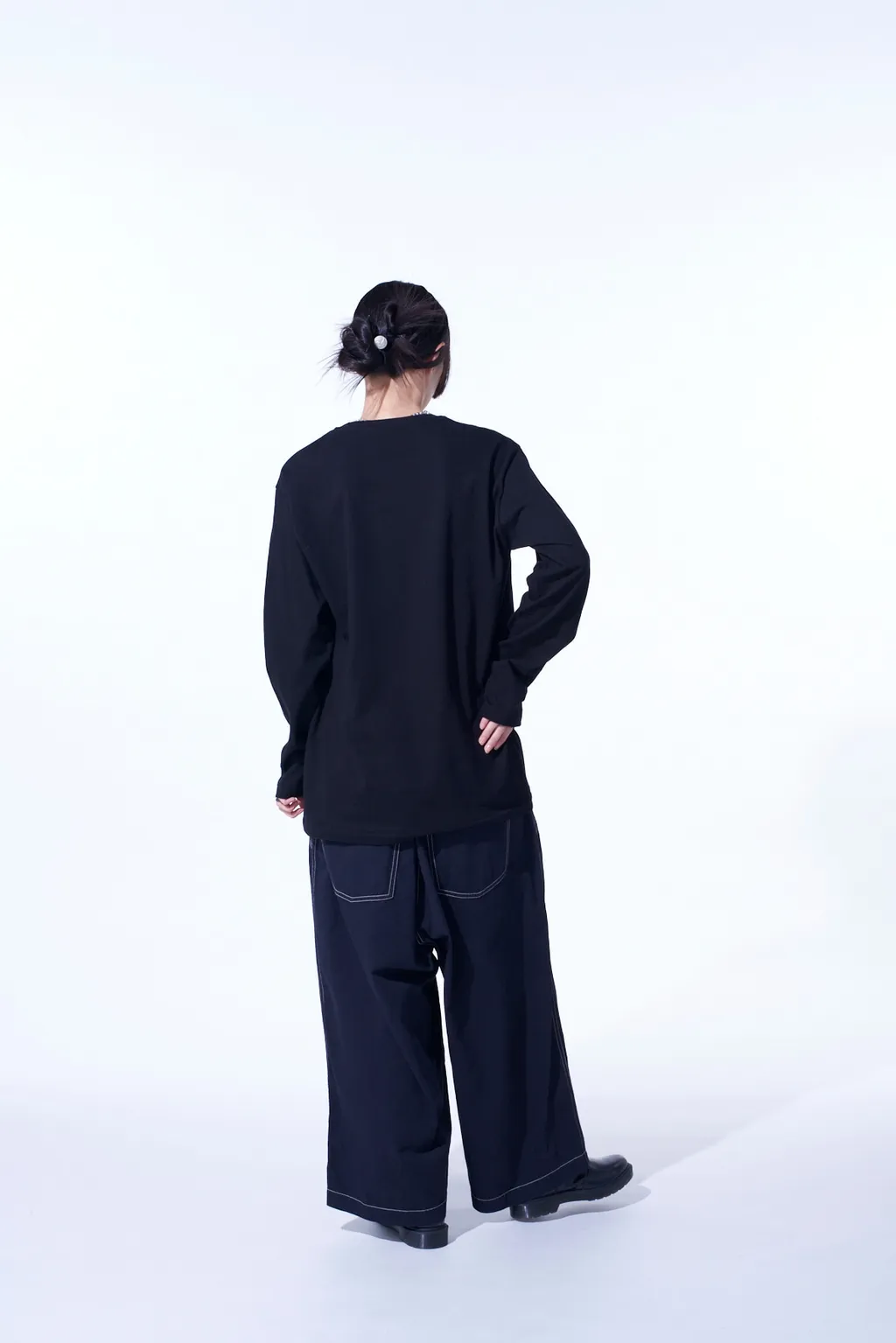 Graphic Long-Sleeved T-Shirt Three Demons