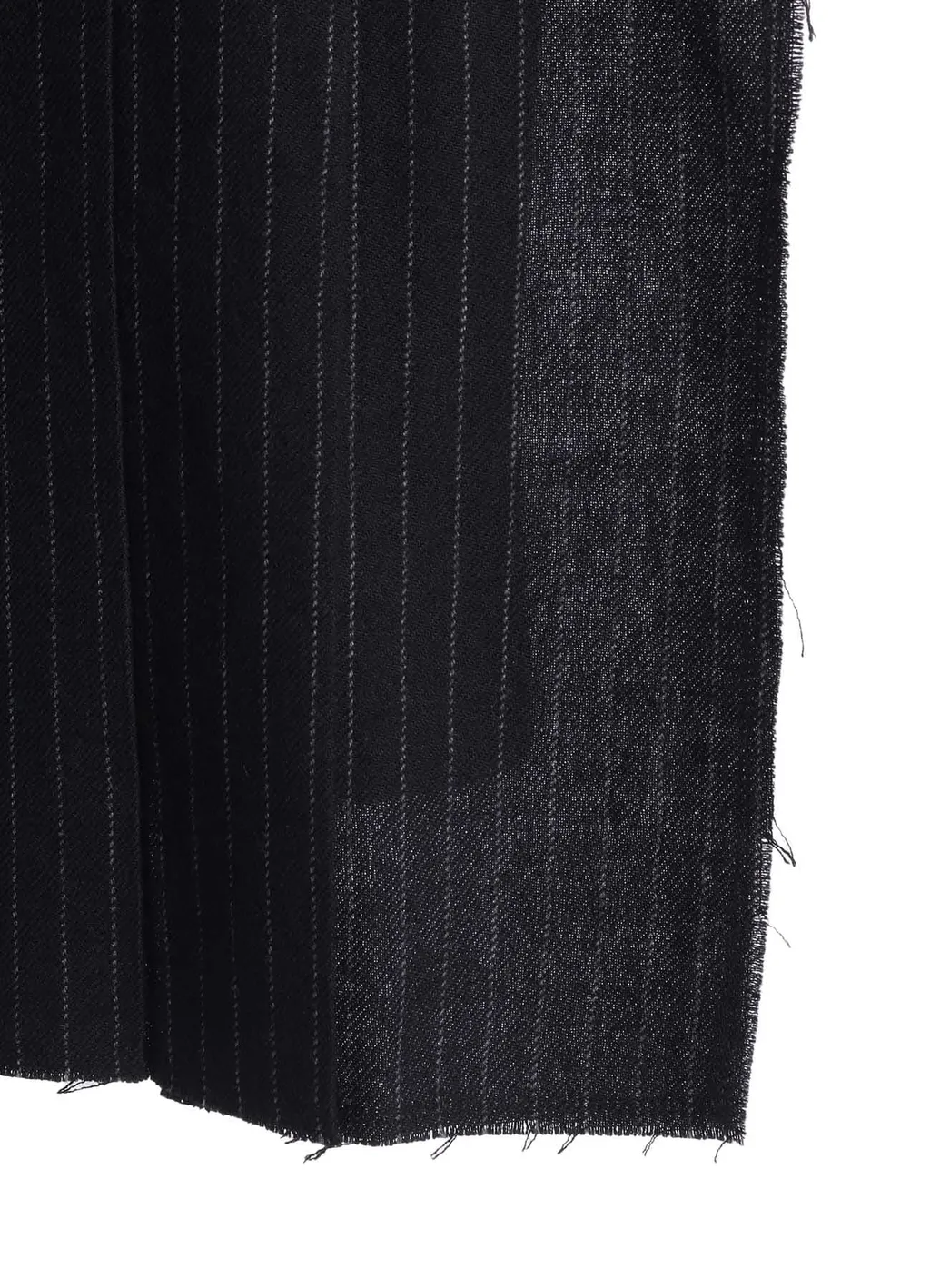 Rayon Jersey Long-Sleeved T-Shirt With Pleated Stripes Fabric