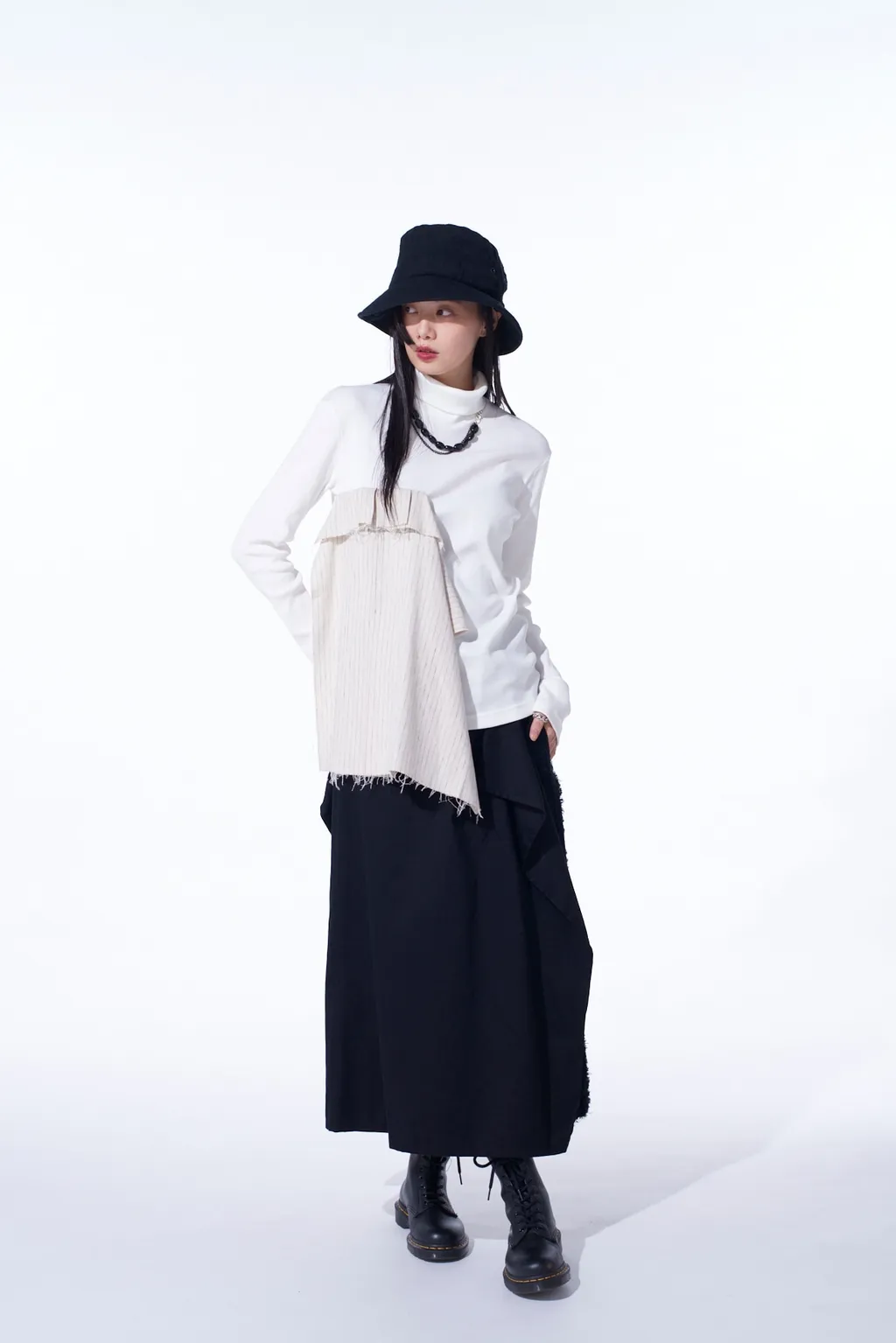 Cotton Rib Jersey Long-Sleeved High-Neck T-Shirt With Pleated Stripes Fabric