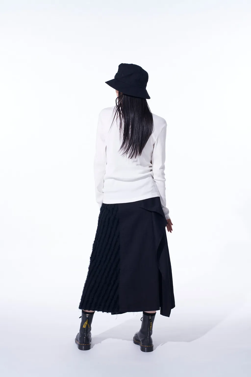 Cotton Rib Jersey Long-Sleeved High-Neck T-Shirt With Pleated Stripes Fabric