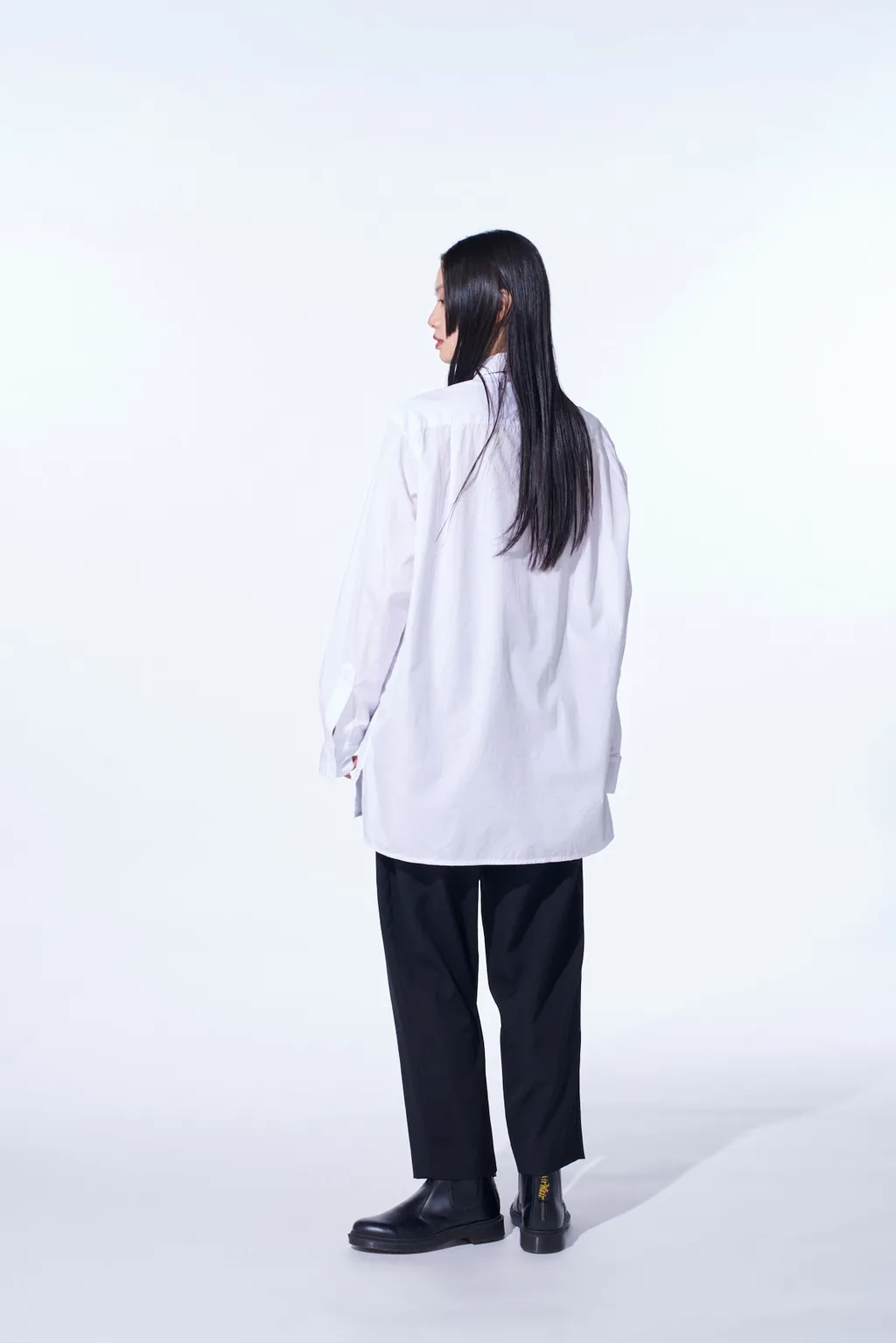 Cotton Broad Loose-Fit Regular Collar Shirt