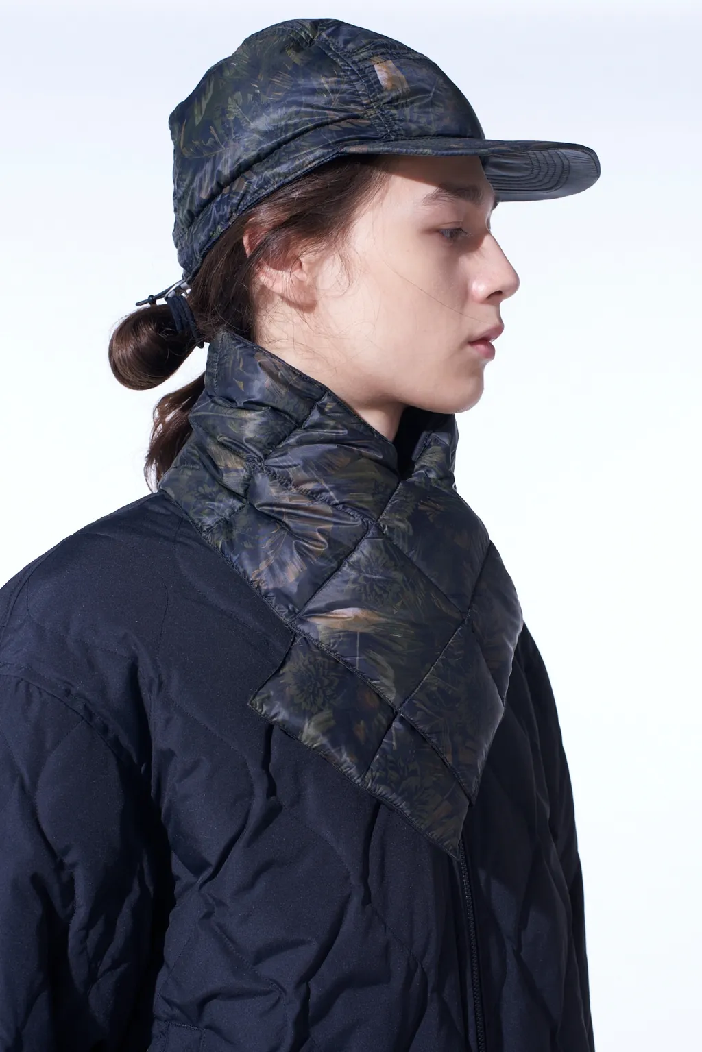 【S'yte X Taion】Dahlia Camouflage Quilted Down Reversible Scarf