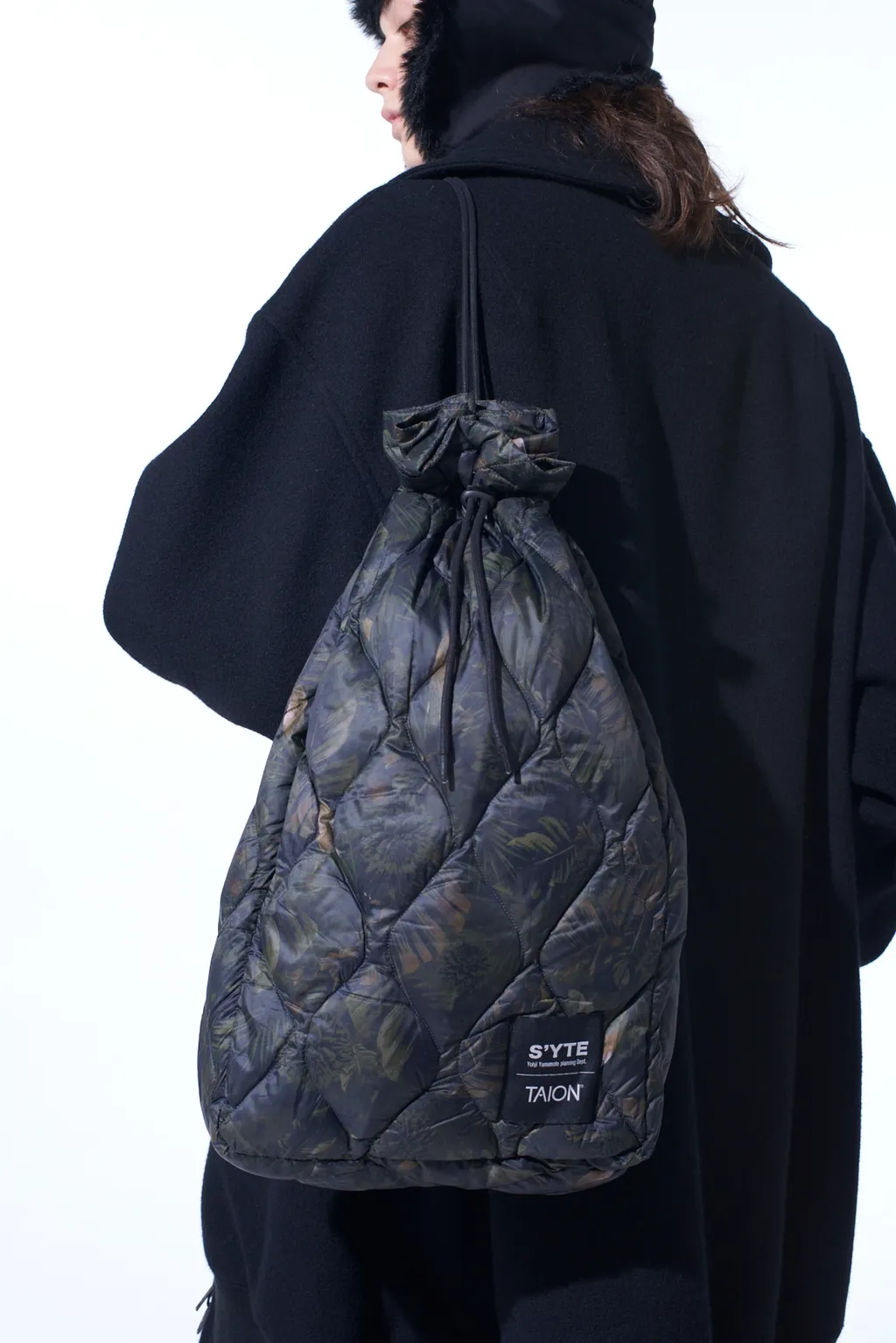 【S'yte X Taion】Dahlia Camouflage Quilted Down 2Way Mini Bonsack