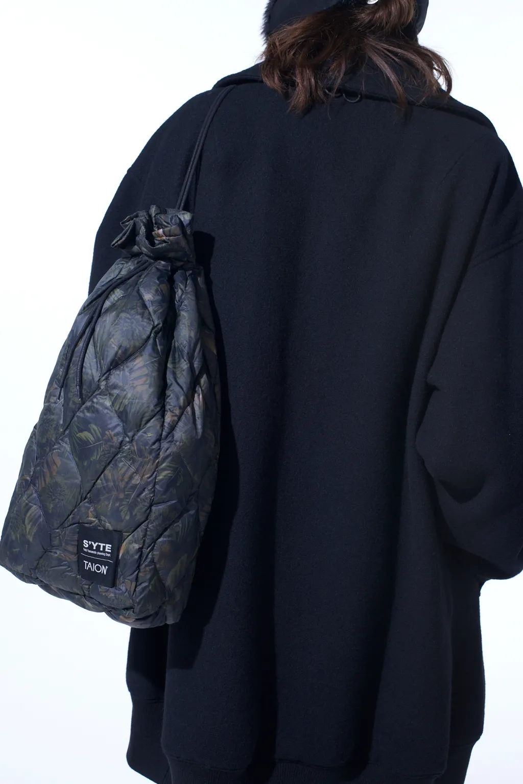 【S'yte X Taion】Dahlia Camouflage Quilted Down 2Way Mini Bonsack
