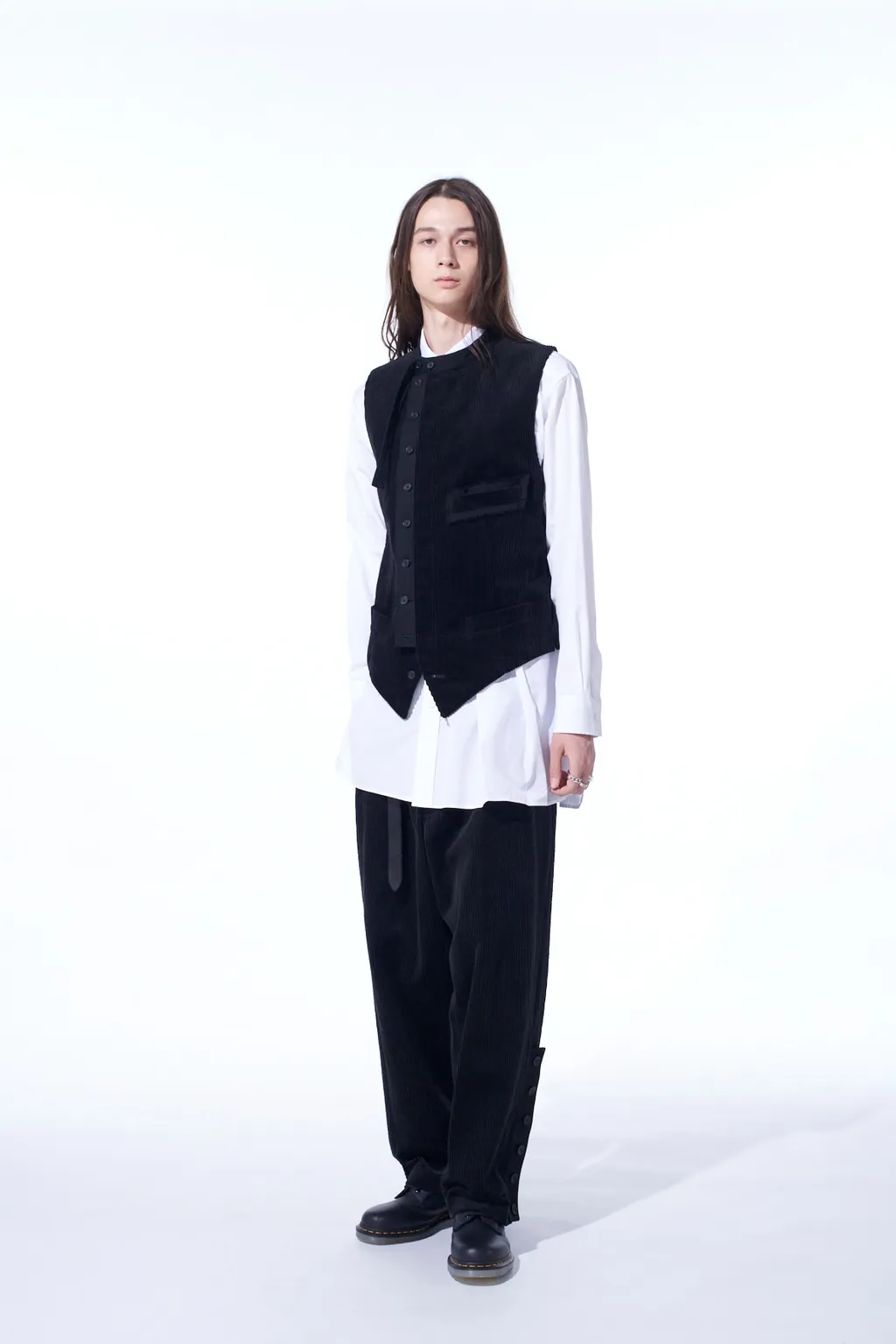 6W Soccer Corduroy Button-Slit Pants