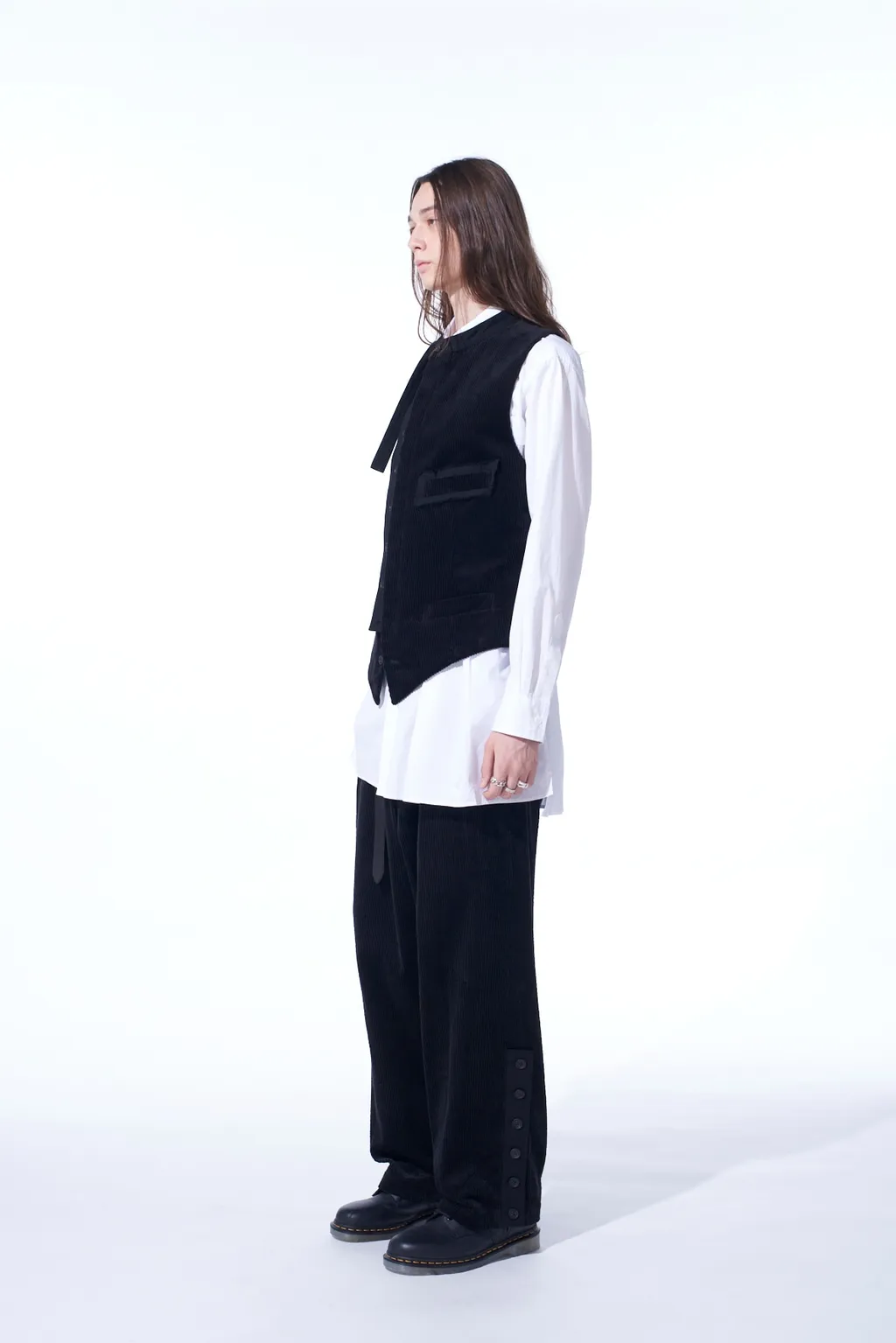 6W Soccer Corduroy Button-Slit Pants