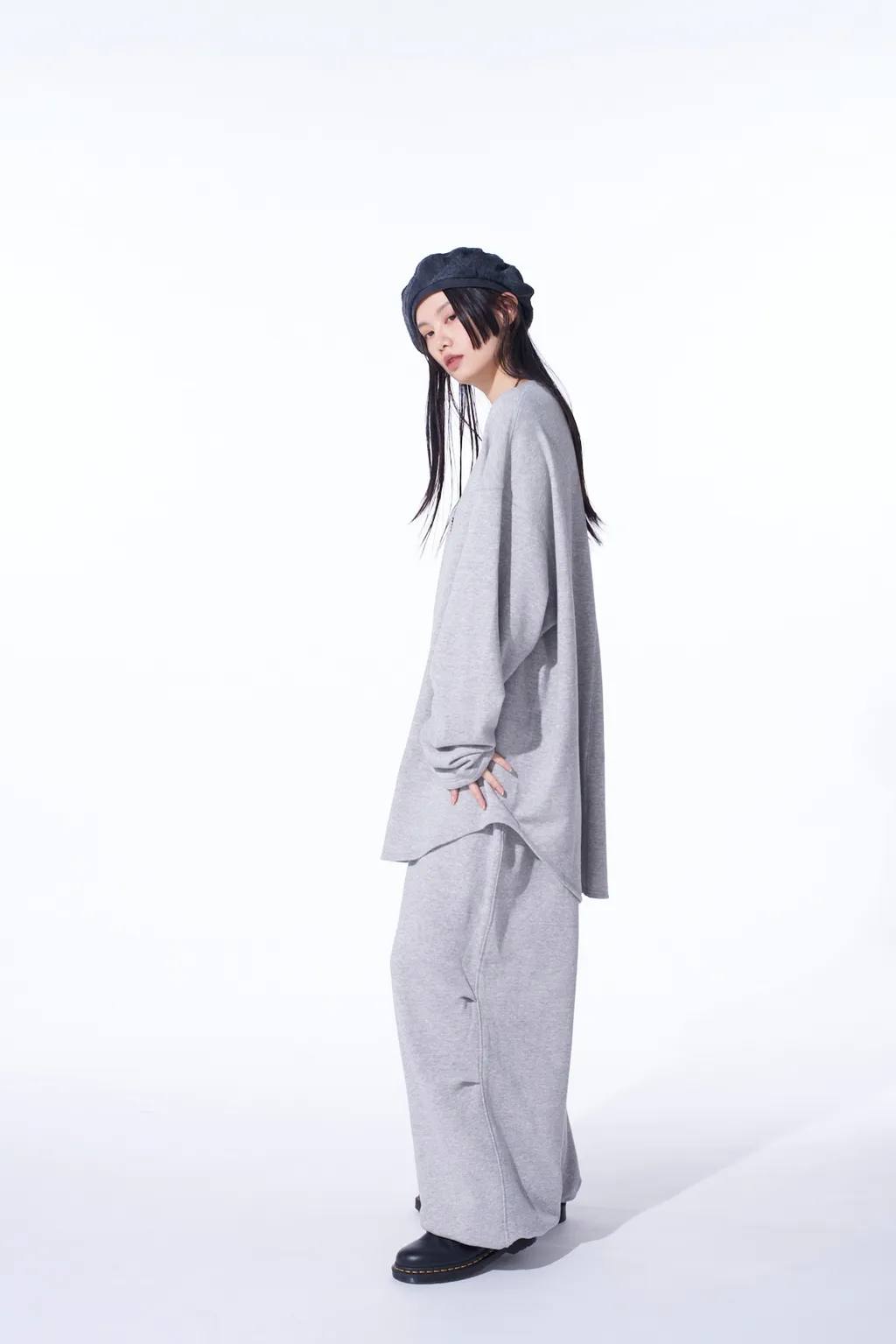 French Terry Knee Tuck Wide Pants