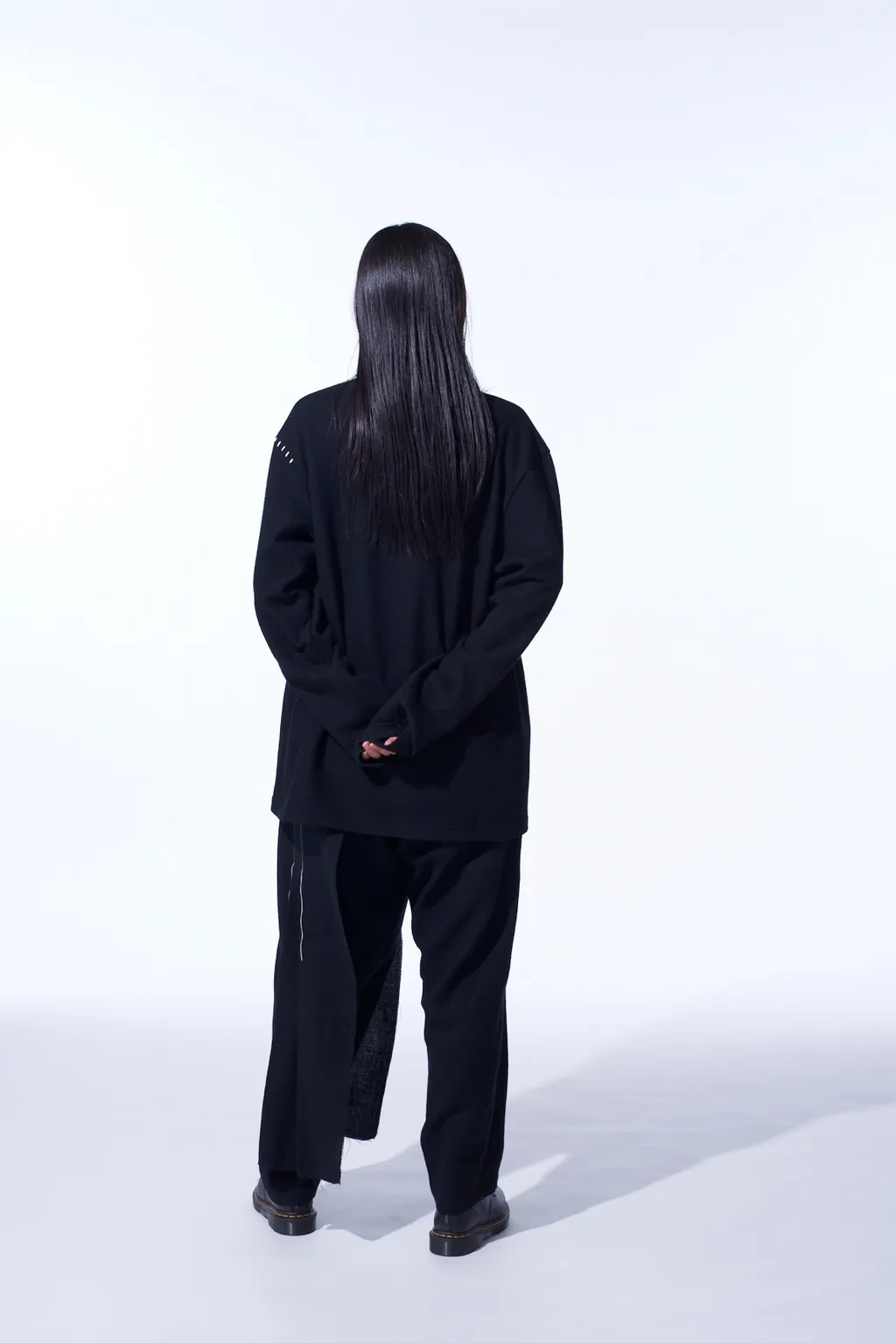 Airy Jersey Blind Stitch High Neck Long-Sleeve T-Shirt