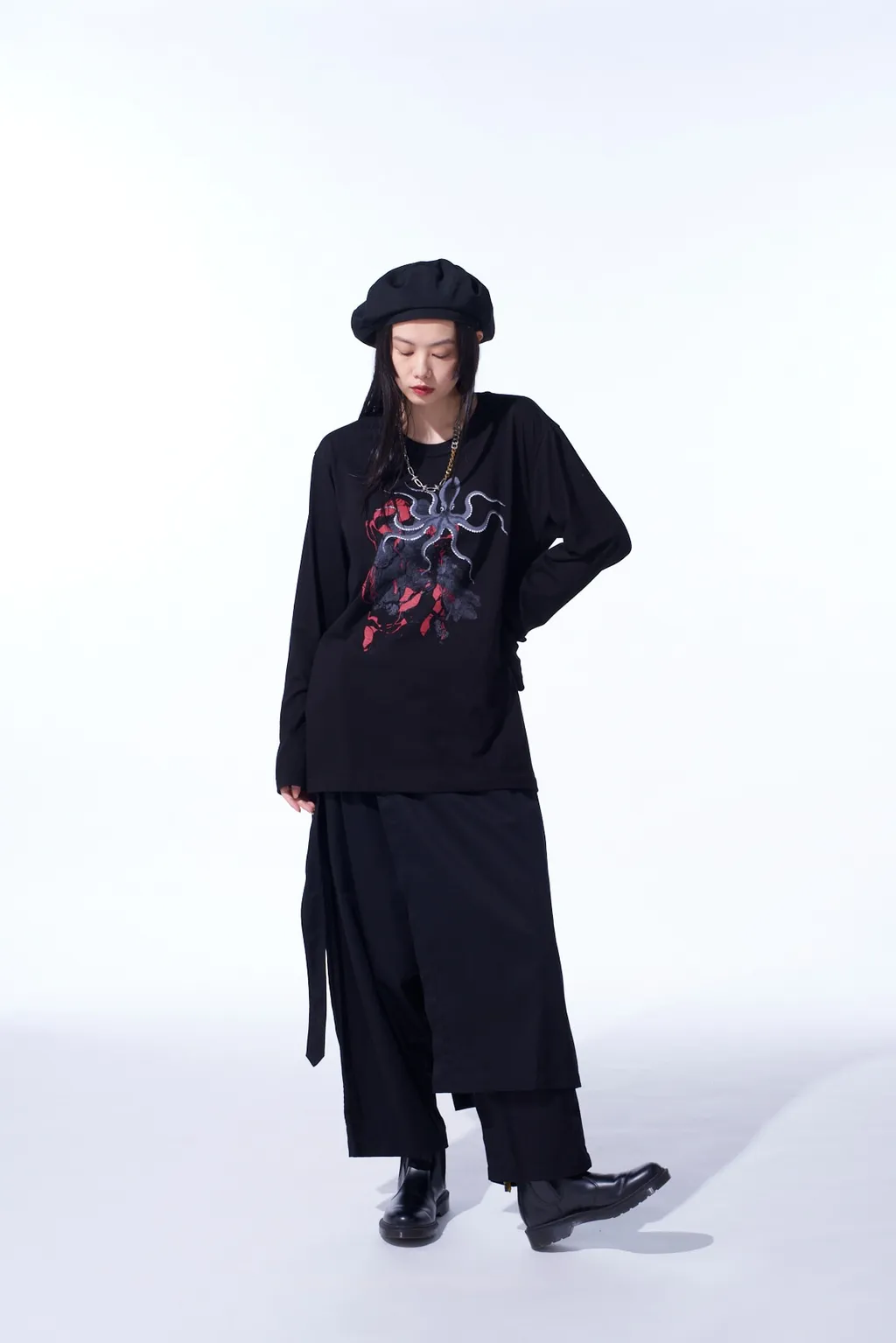 Graphic Long-Sleeved T-Shirt Octopus