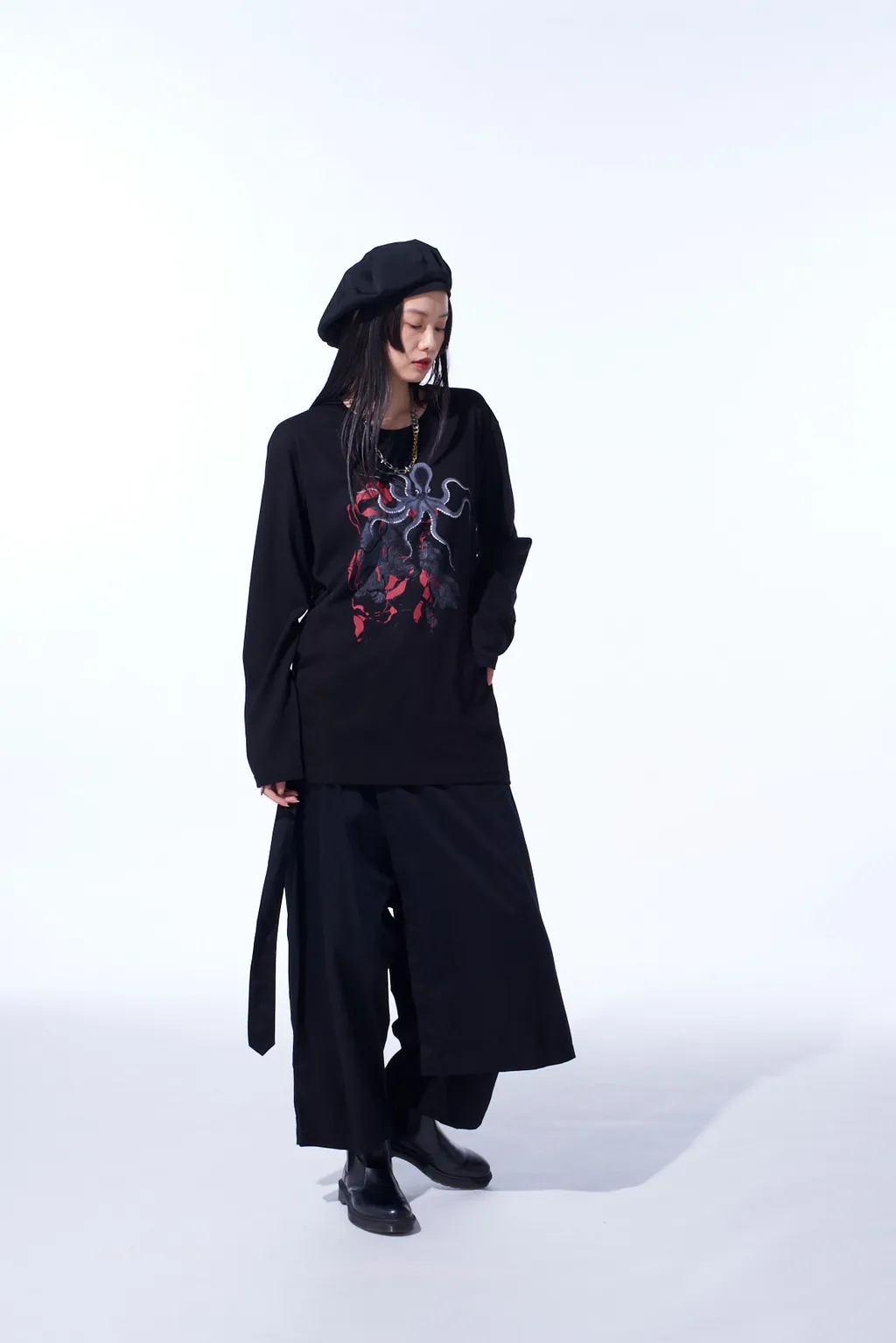 Graphic Long-Sleeved T-Shirt Octopus