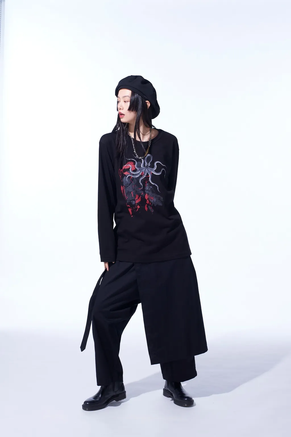 Graphic Long-Sleeved T-Shirt Octopus