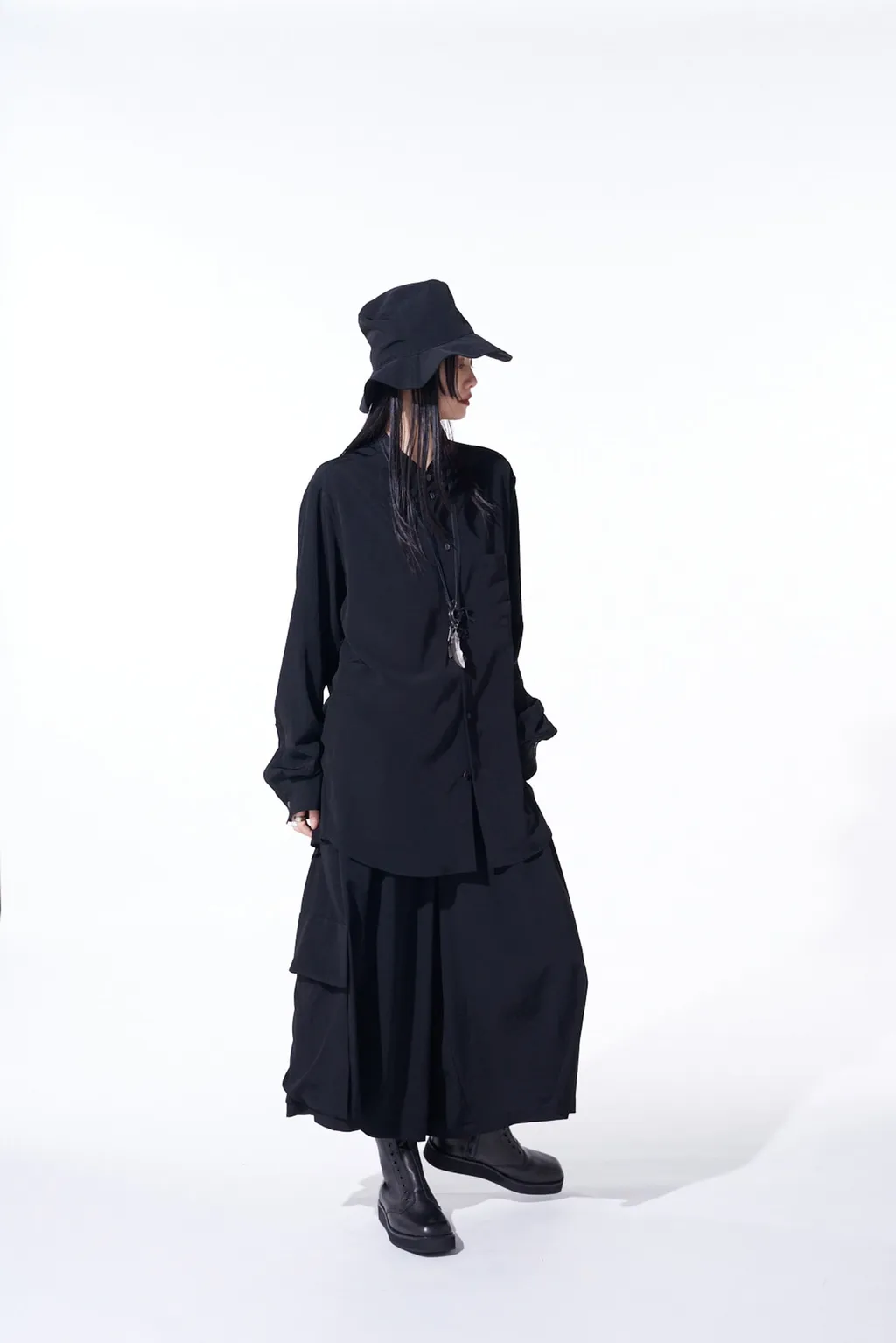 Crepe De Chine Cropped Wide Pants With Gusseted Flap Pocket