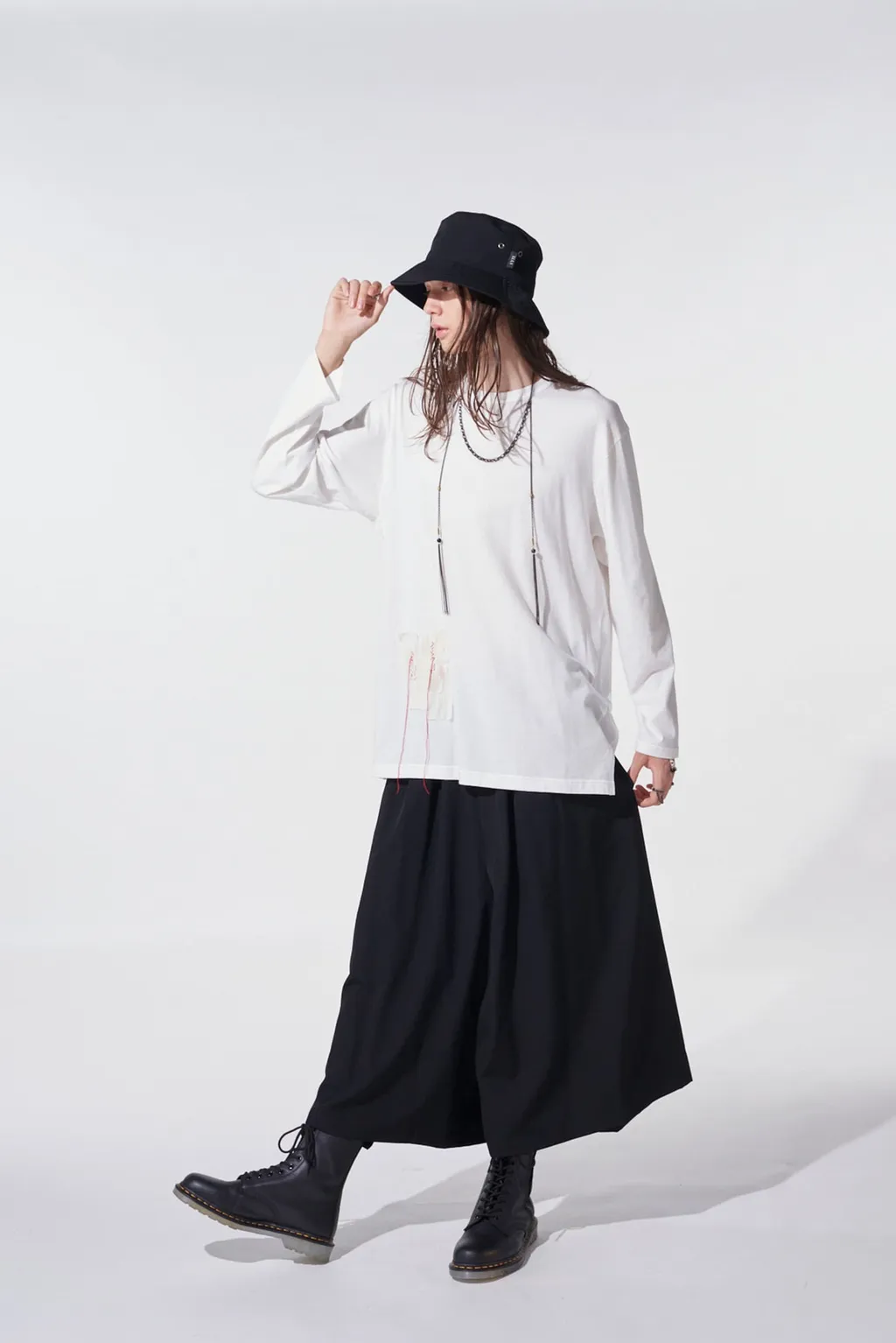 Soft Jersey Applique Side Slit Long-Sleeved T-Shirt Boro