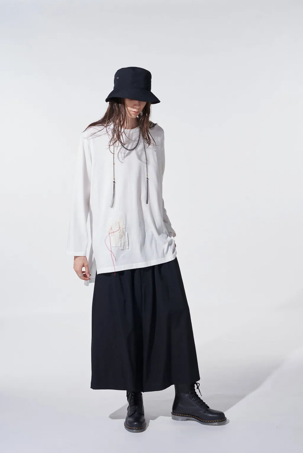 Soft Jersey Applique Side Slit Long-Sleeved T-Shirt Boro