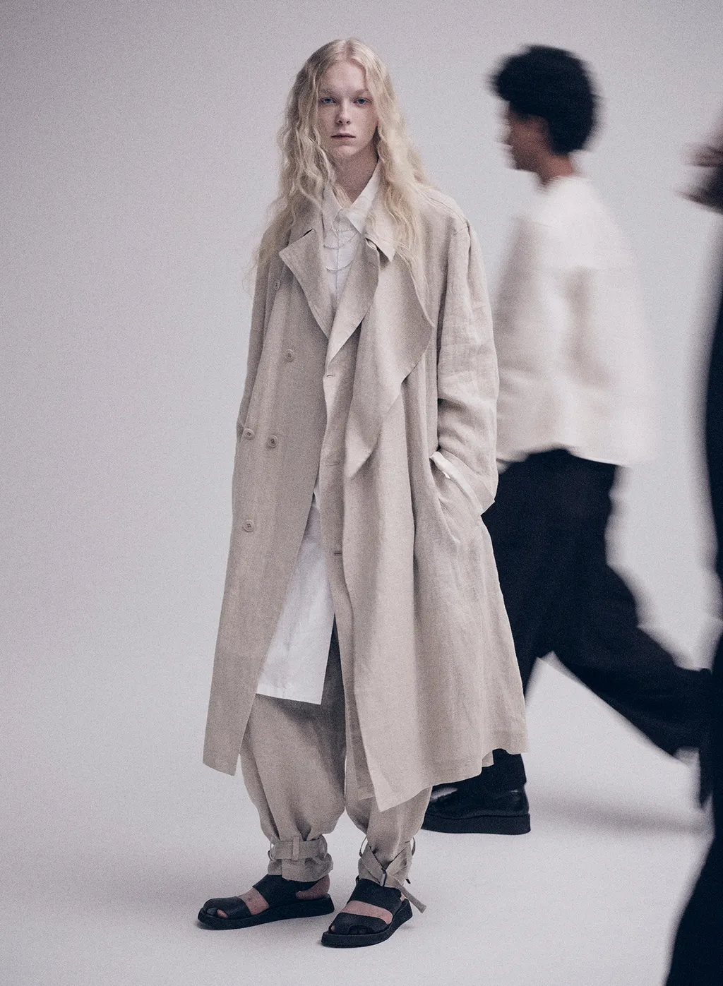 Linen Gauze Double-Breasted Coat With Double-Tailored Left Front