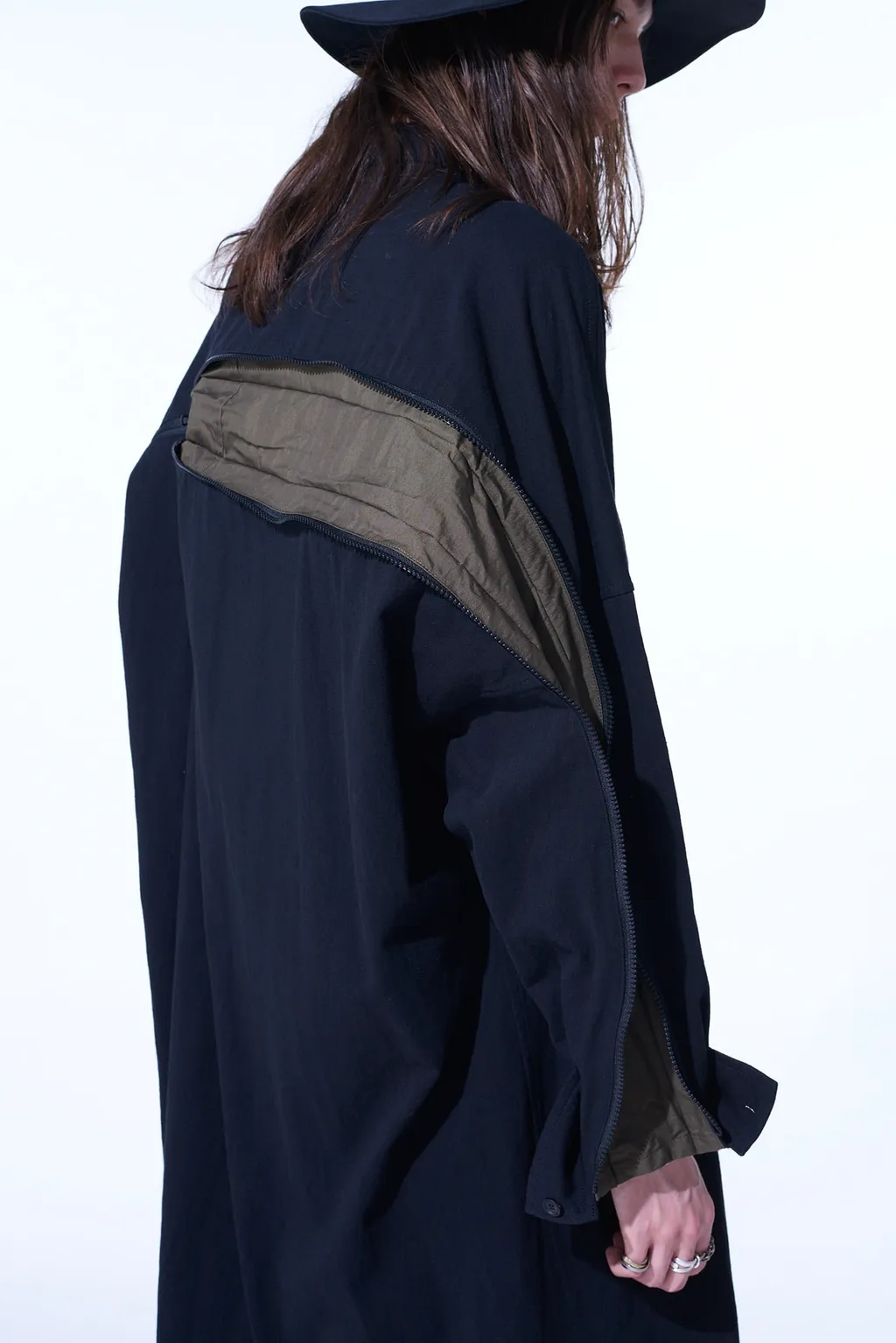 Cotton/Hemp Twill Back Yoke Zip Coat