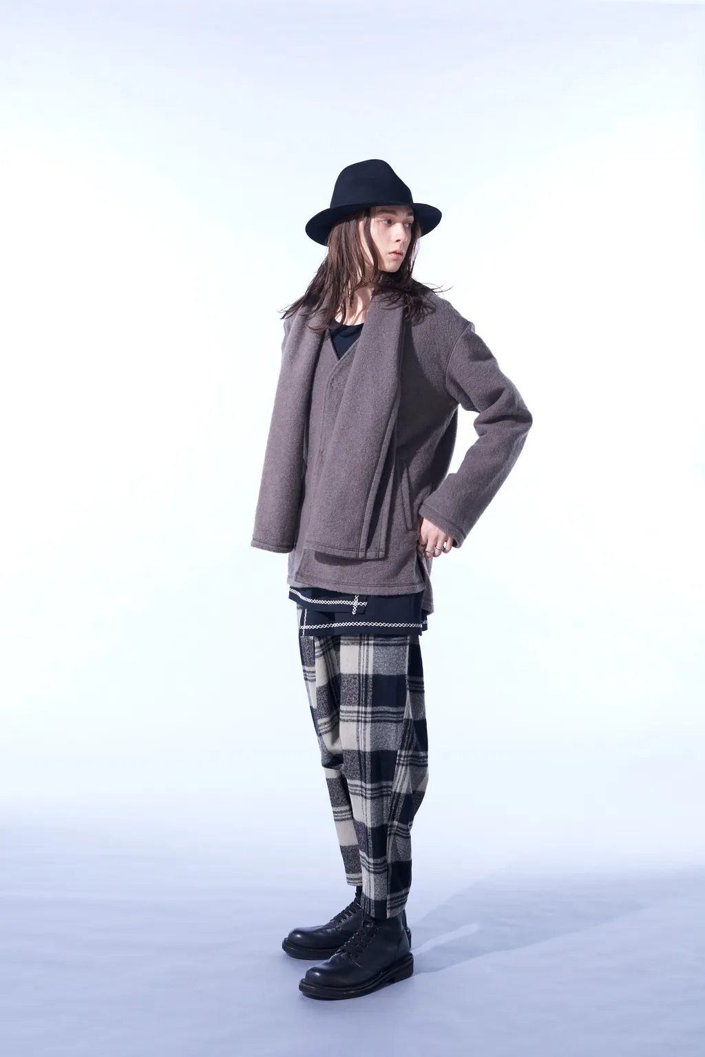 Pe/W Sliver Jersey Stole V-Neck Cardigan