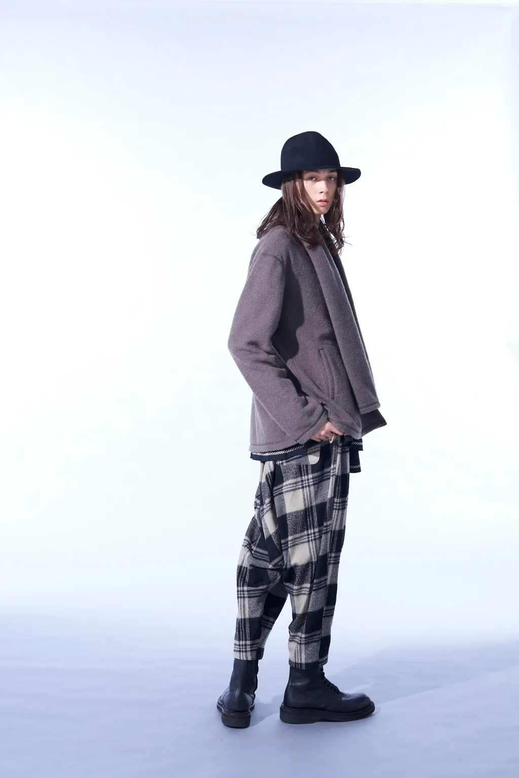 Pe/W Sliver Jersey Stole V-Neck Cardigan
