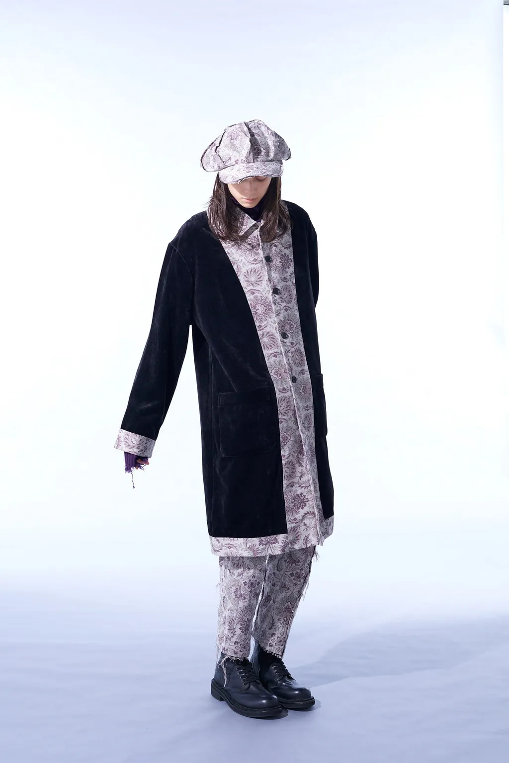 Velveteen Long Coat With Gobelins Jacquard Switched Design