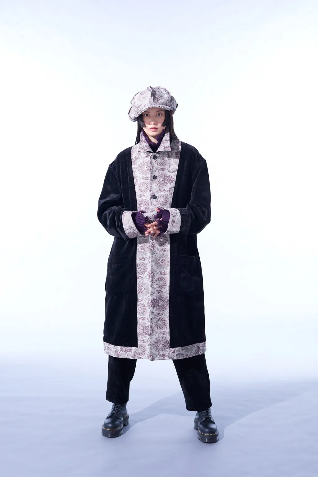 Velveteen Long Coat With Gobelins Jacquard Switched Design