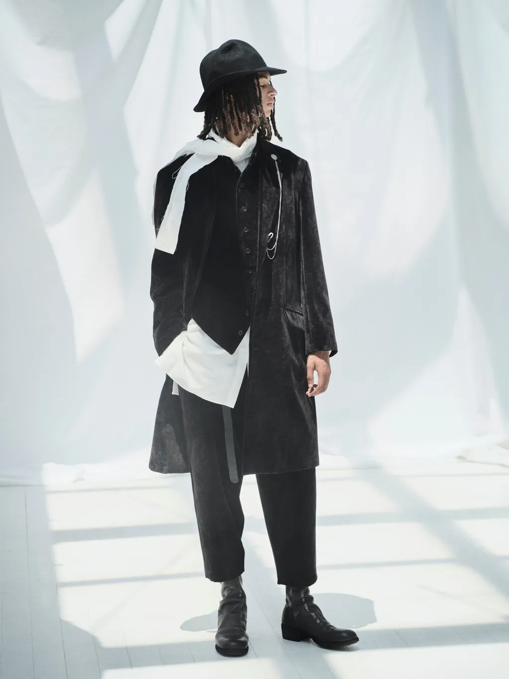 Velveteen 1-Tuck Tapered Pants