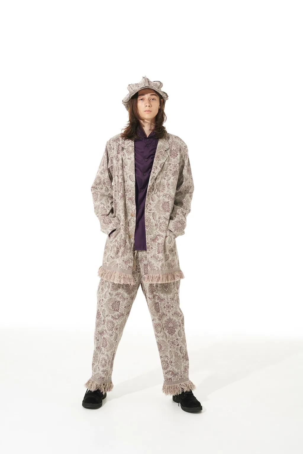 Gobelin-Style Jacquard 2-Tuck Tapered Pants With Fringe Hem Design