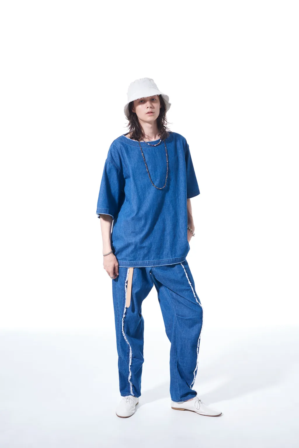 8Oz Denim Pants With Ripped Line Detail